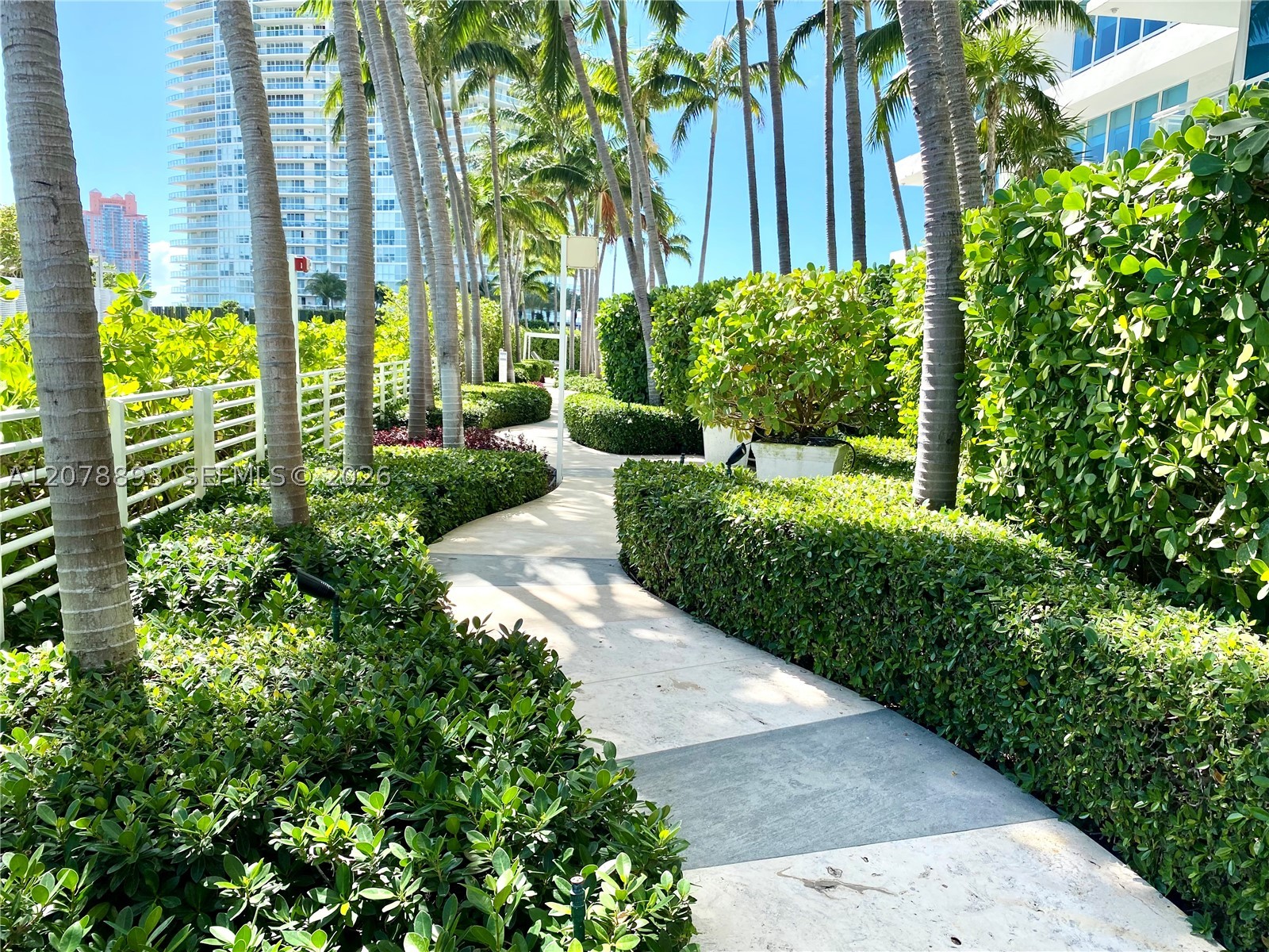 image Bentley Bay South40