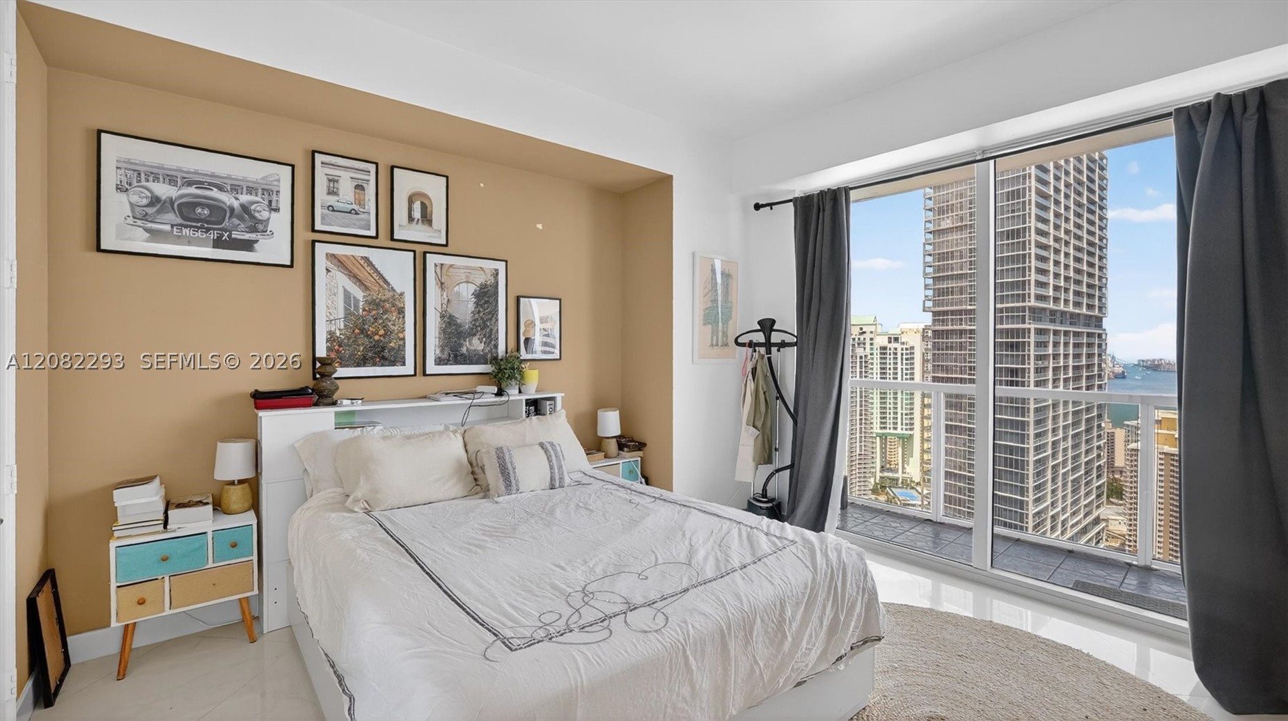 image 500 Brickell East15