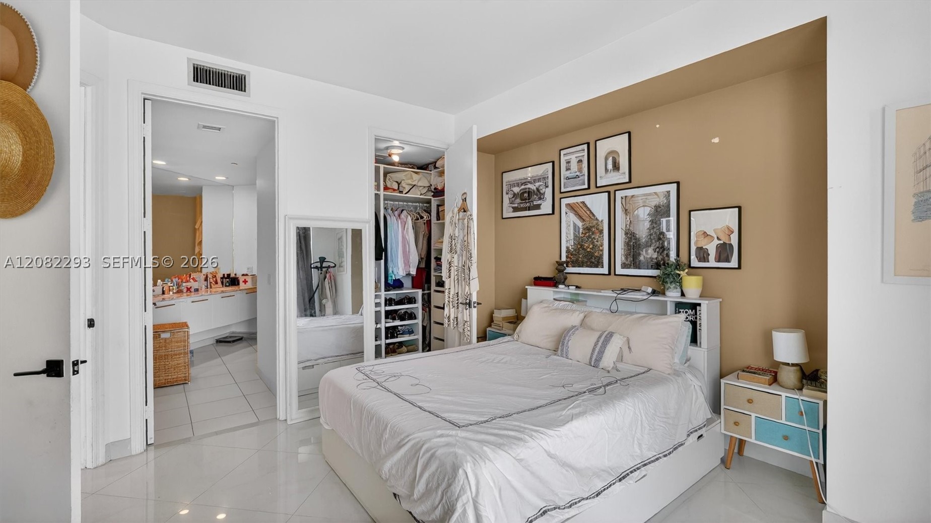 image 500 Brickell East22