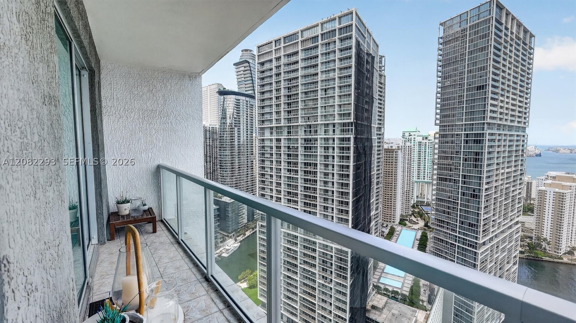 image 500 Brickell East32