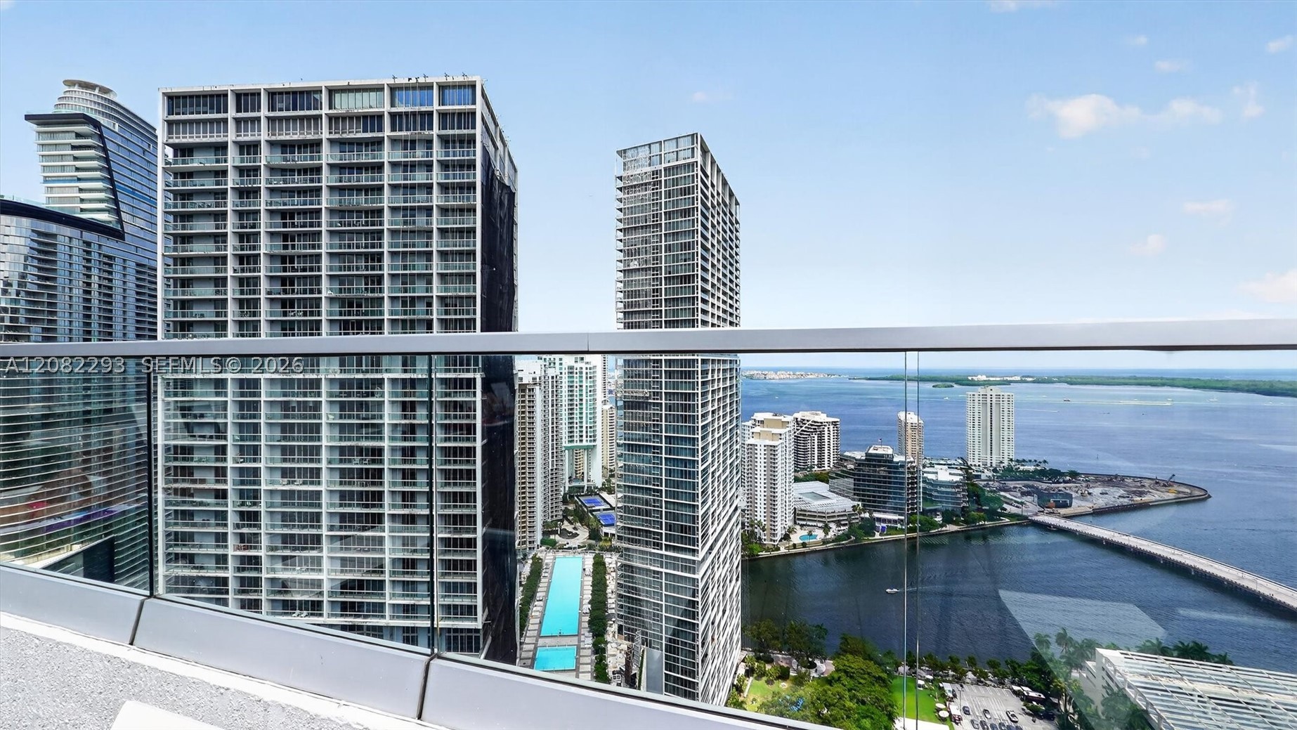 image 500 Brickell East38