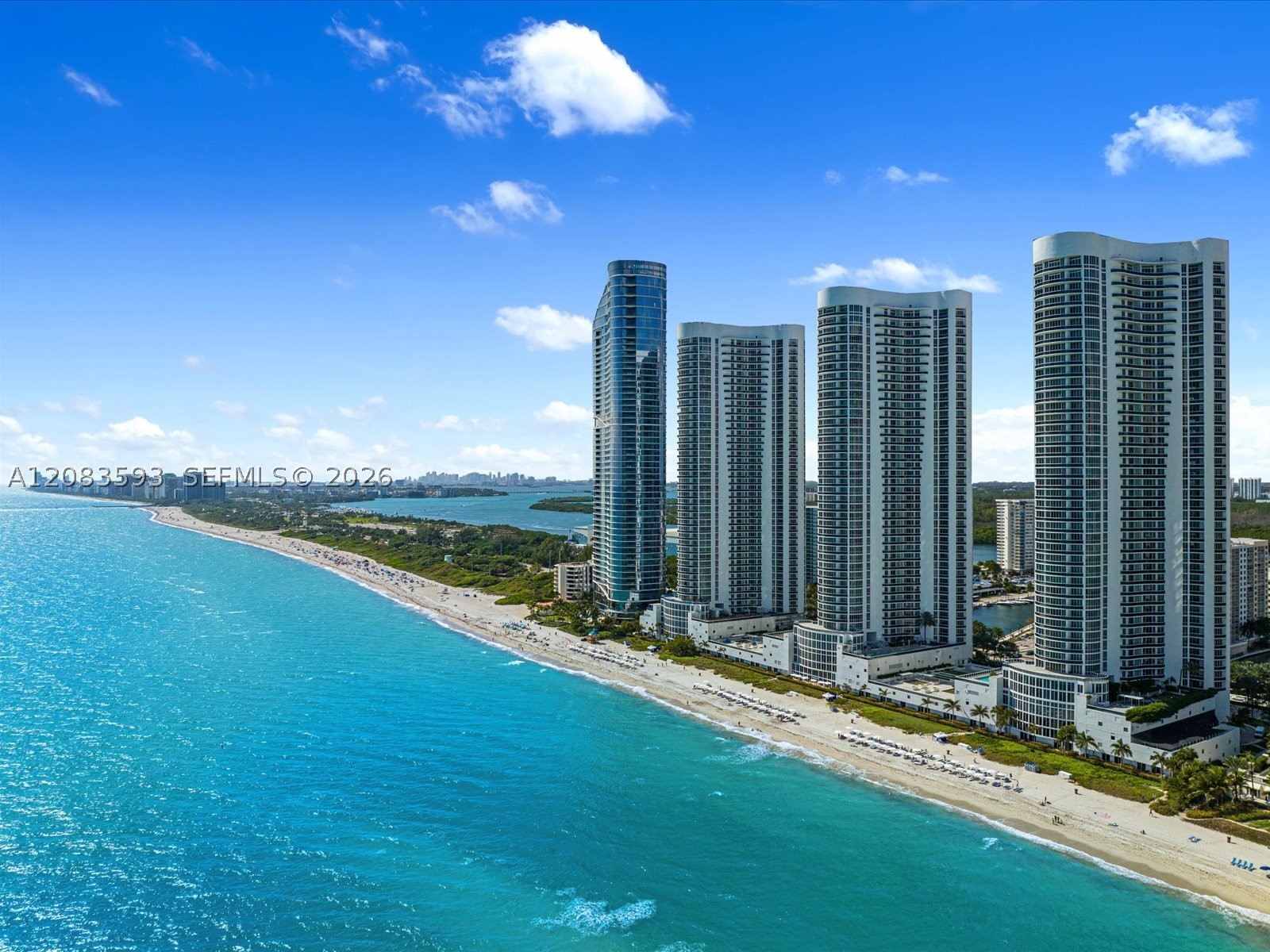 15901 Collins Ave #1606