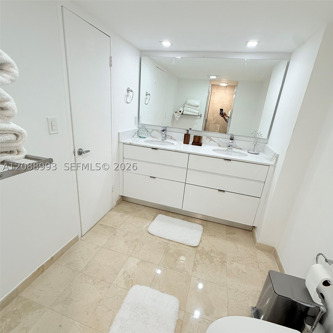 image Harbour House21