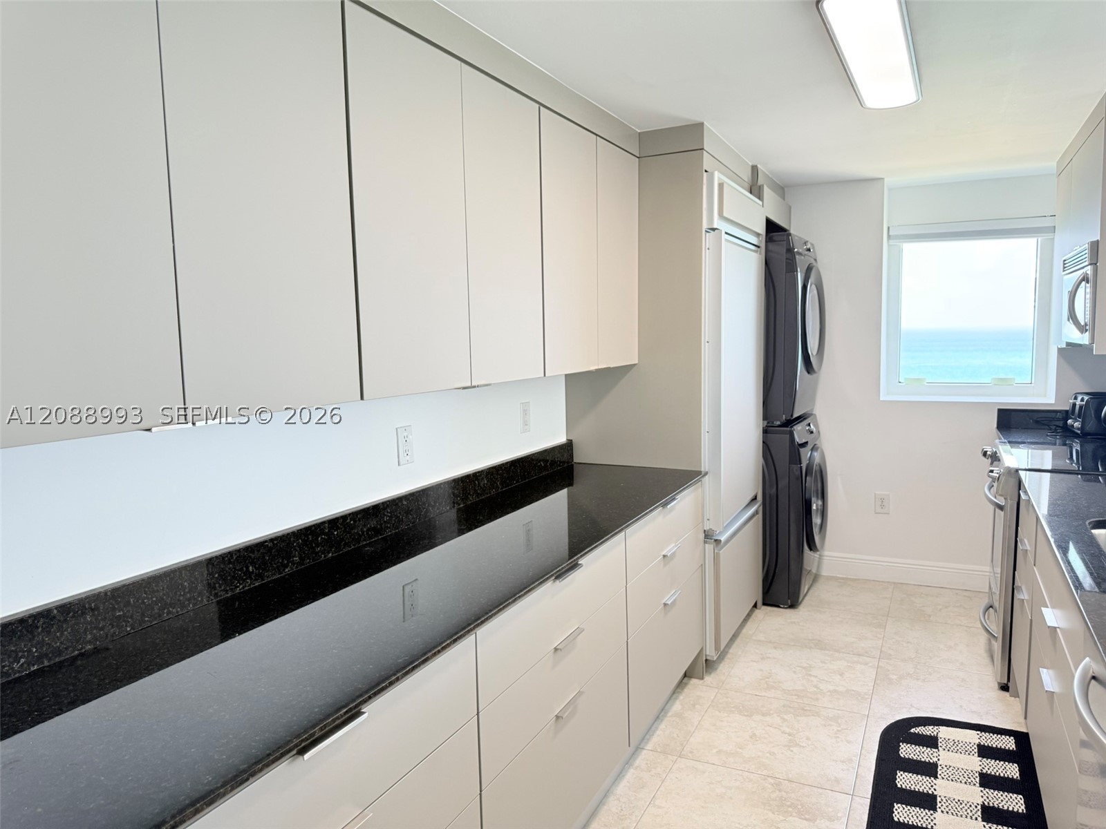 image Harbour House4