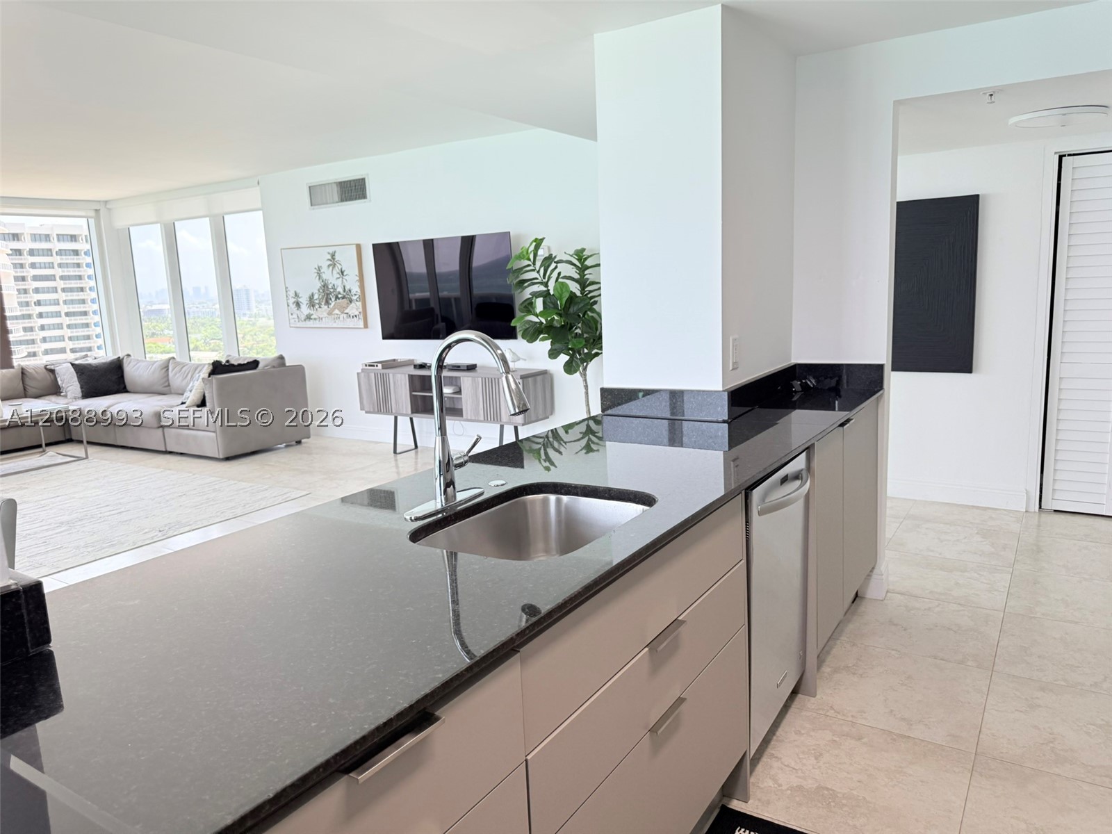 image Harbour House6