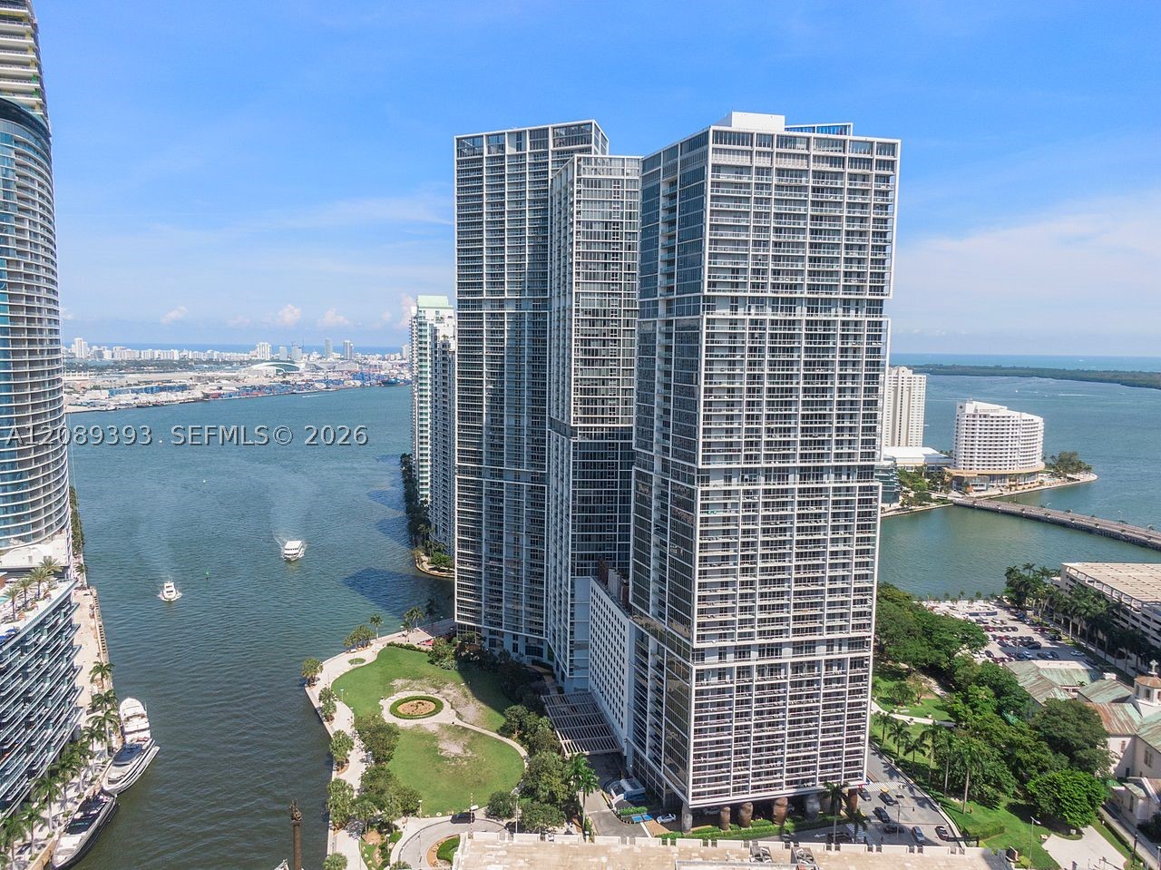 465 Brickell Ave #3905
