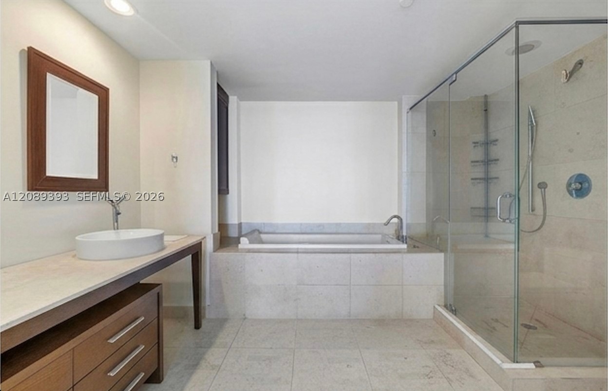 image Icon Brickell I5