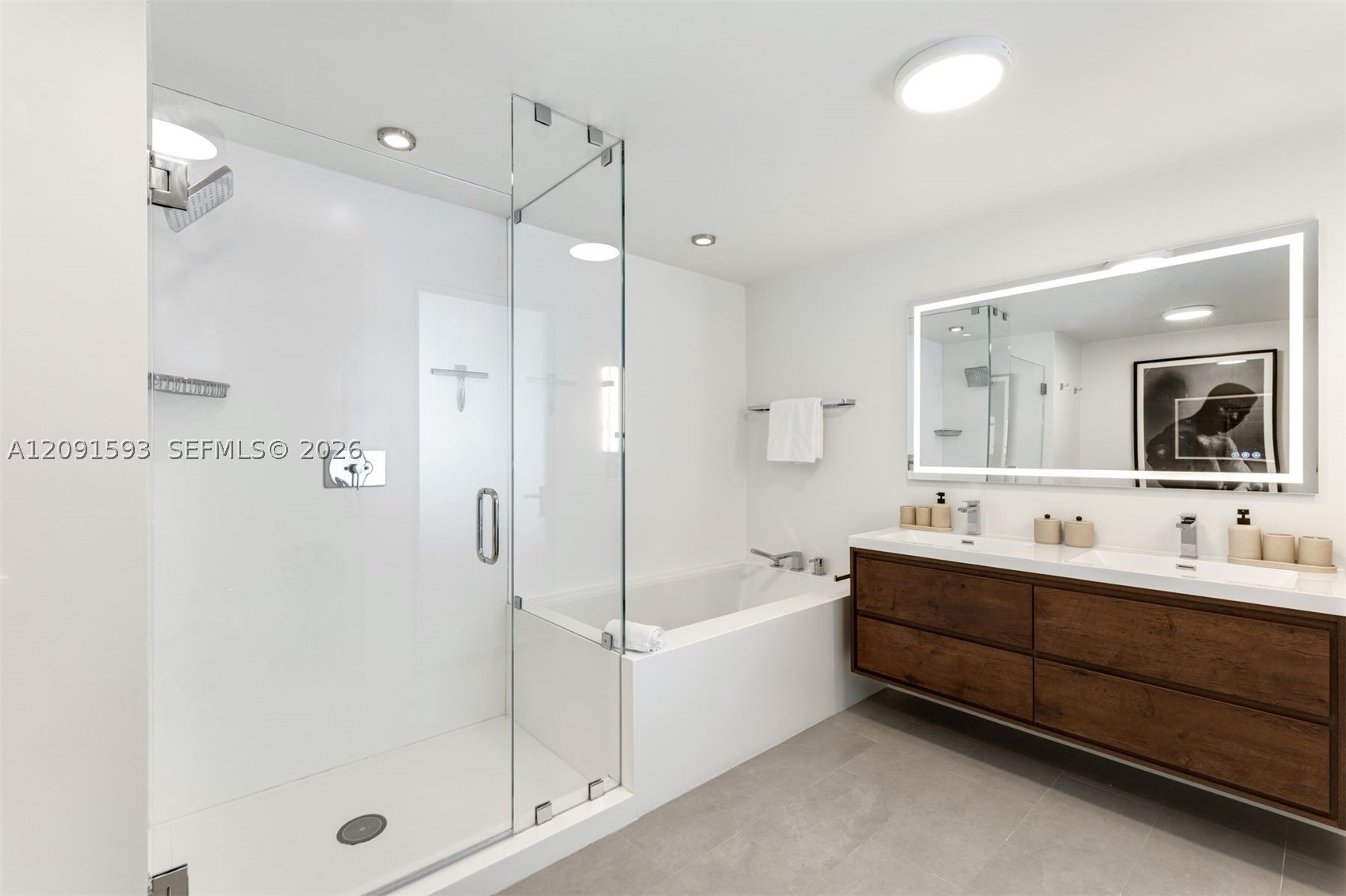 6799 Collins Ave #LPH02 Miami Beach, FL 33141