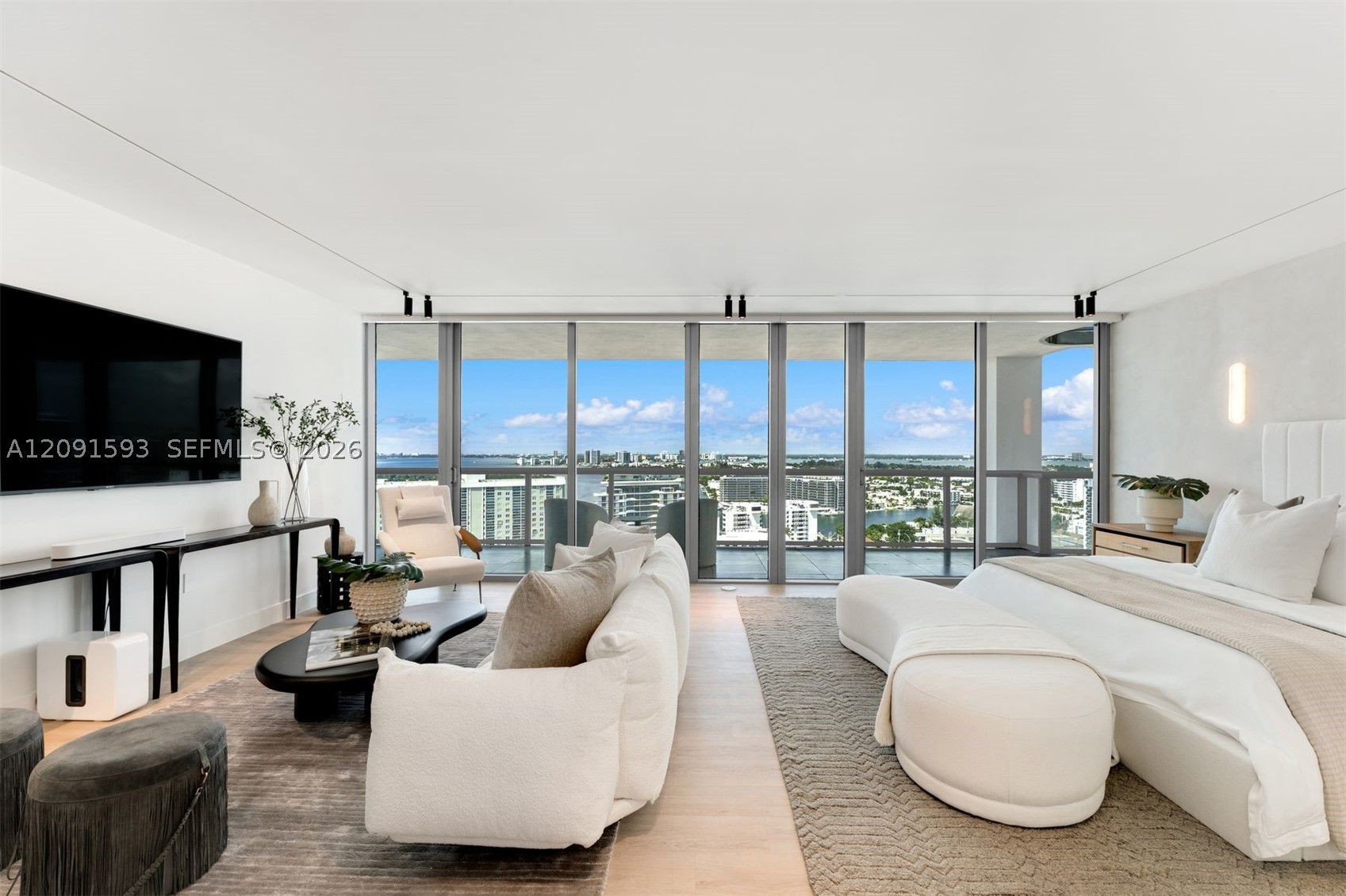 6799 Collins Ave #LPH02 Miami Beach, FL 33141