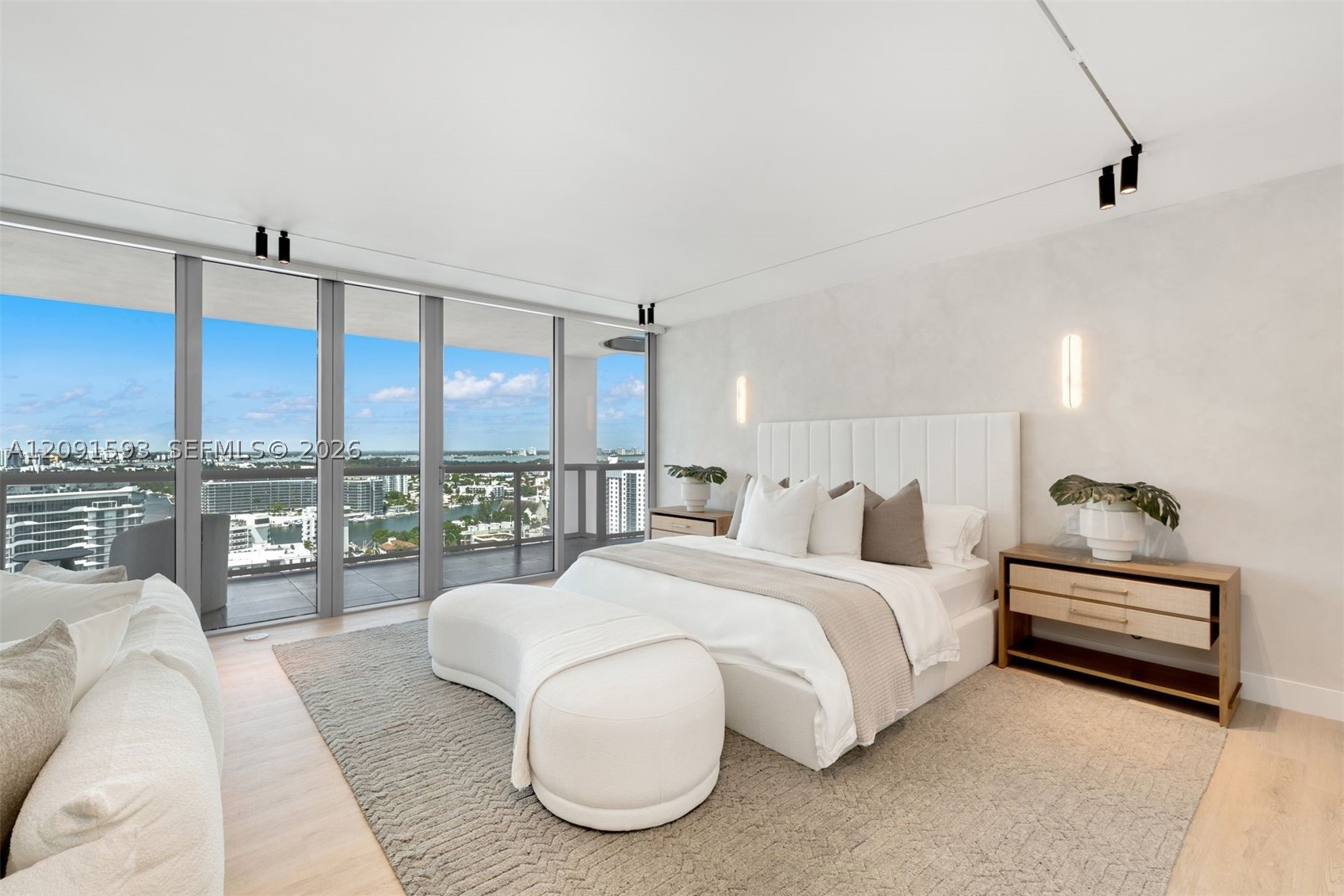 6799 Collins Ave #LPH02 Miami Beach, FL 33141