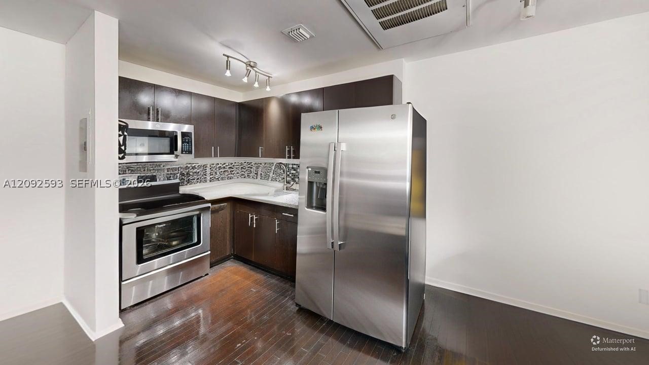 1542 Drexel Ave #105
