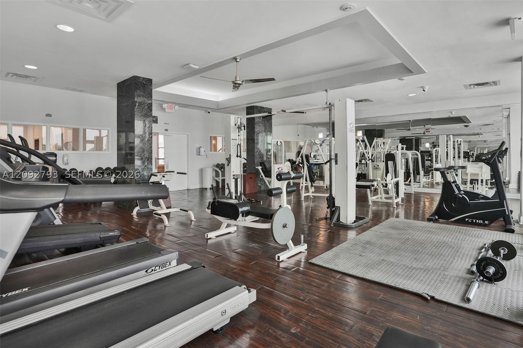 6770 Indian Crk Dr #8R Miami Beach, FL 33141