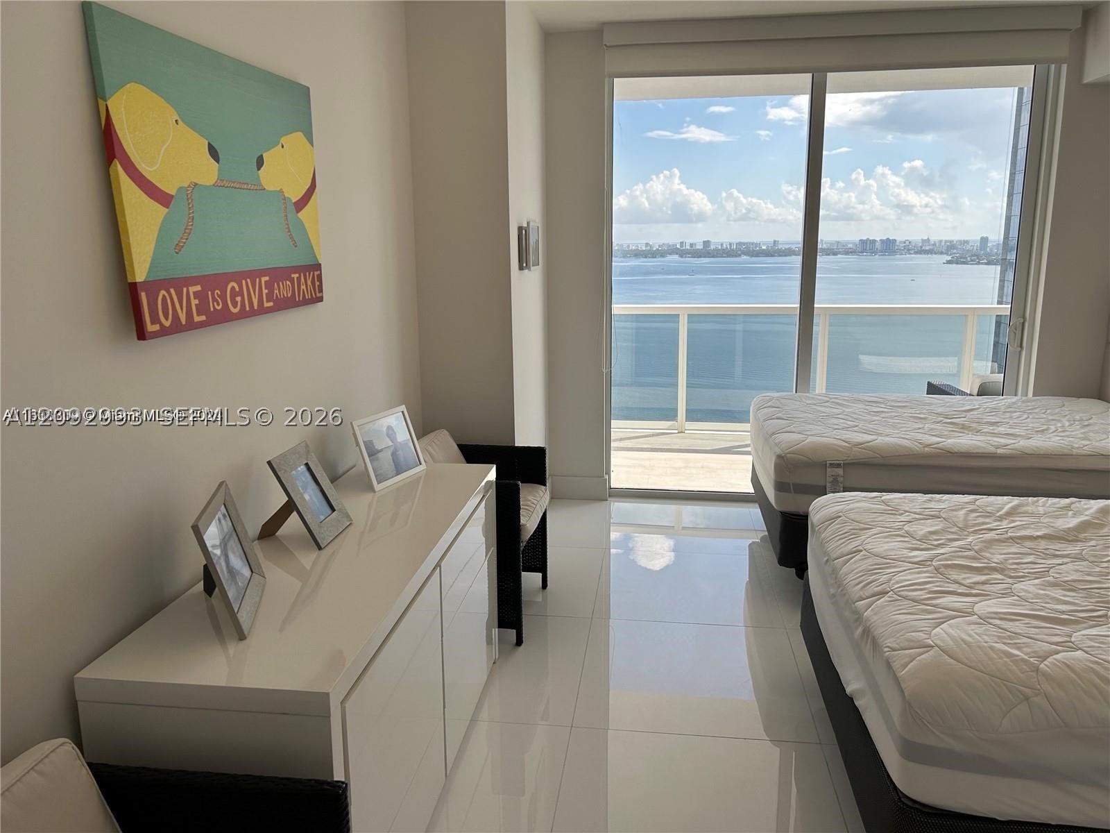 image Bay House30