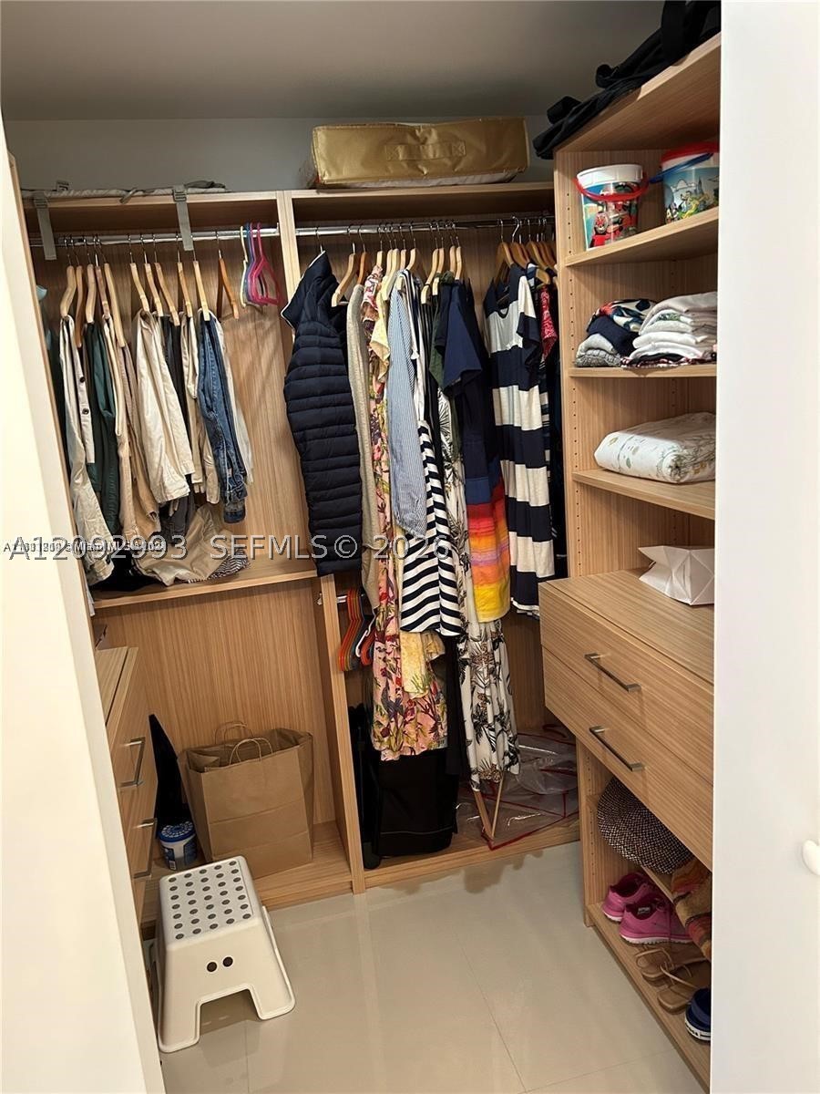 image Bay House38