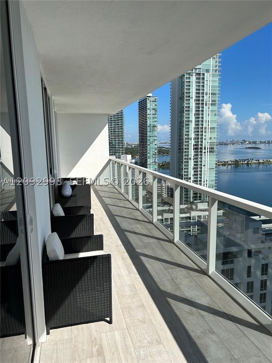 image Bay House8