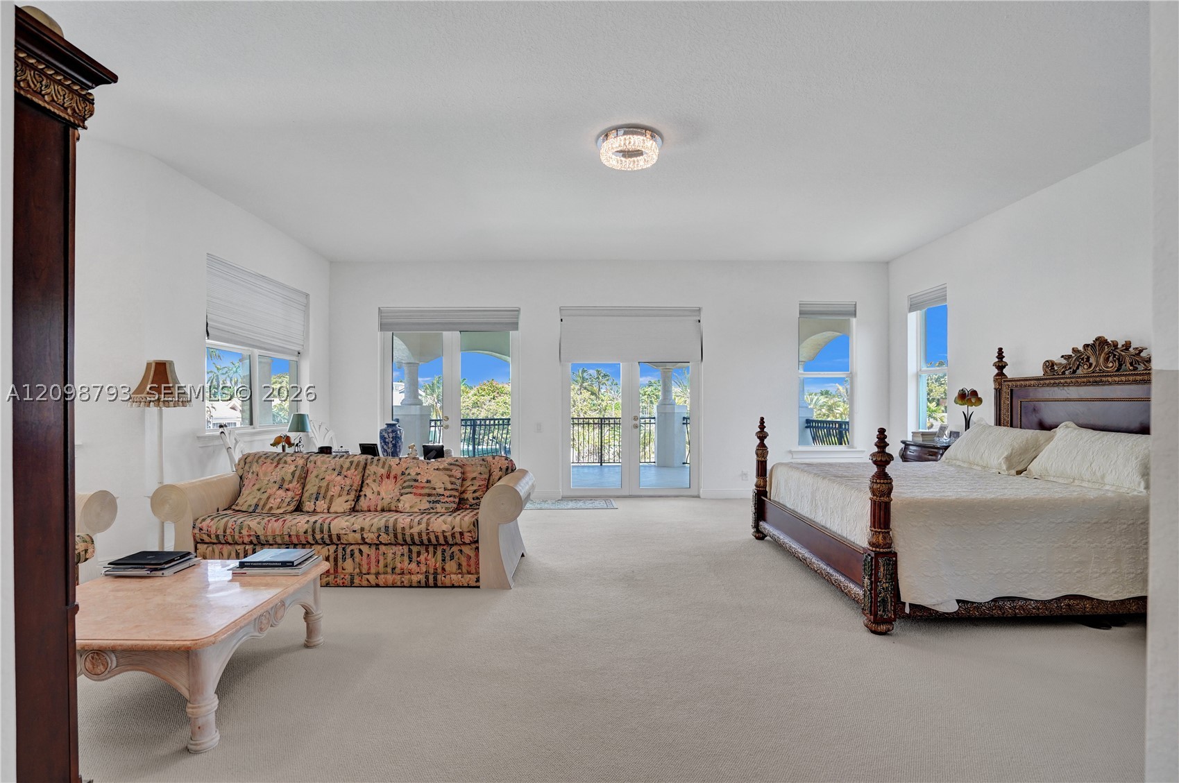 1130 Harbor Ct Hollywood, FL 33019