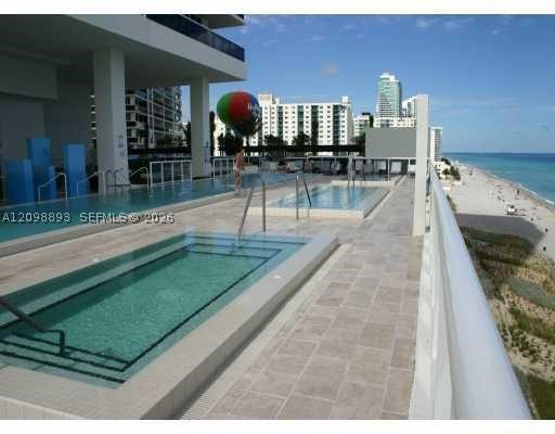 image Beach Club 337
