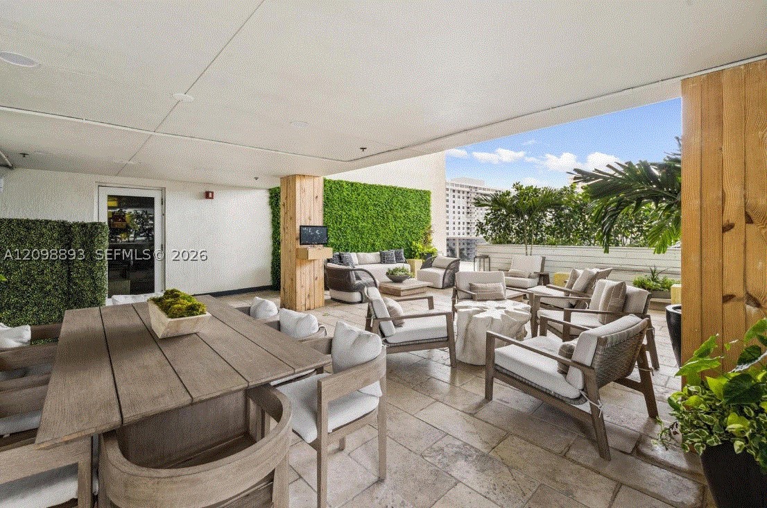 image Beach Club 344