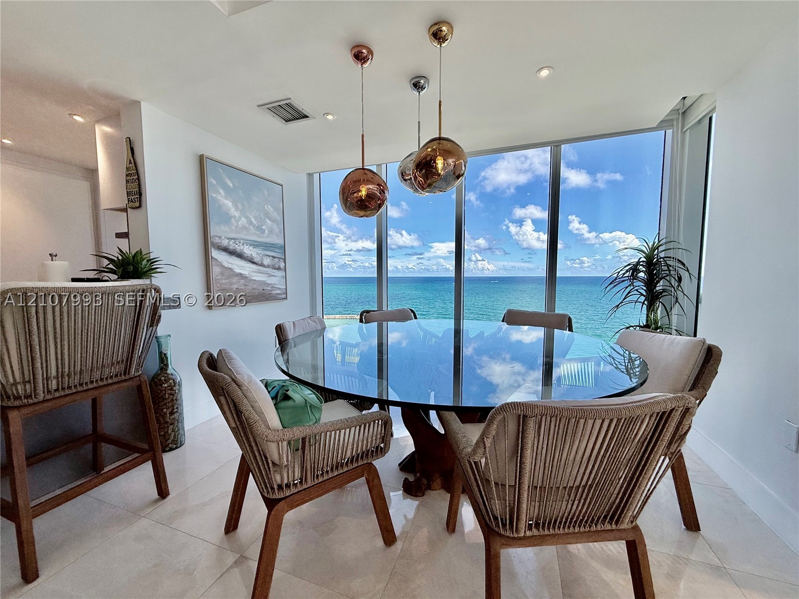 image Harbour House9