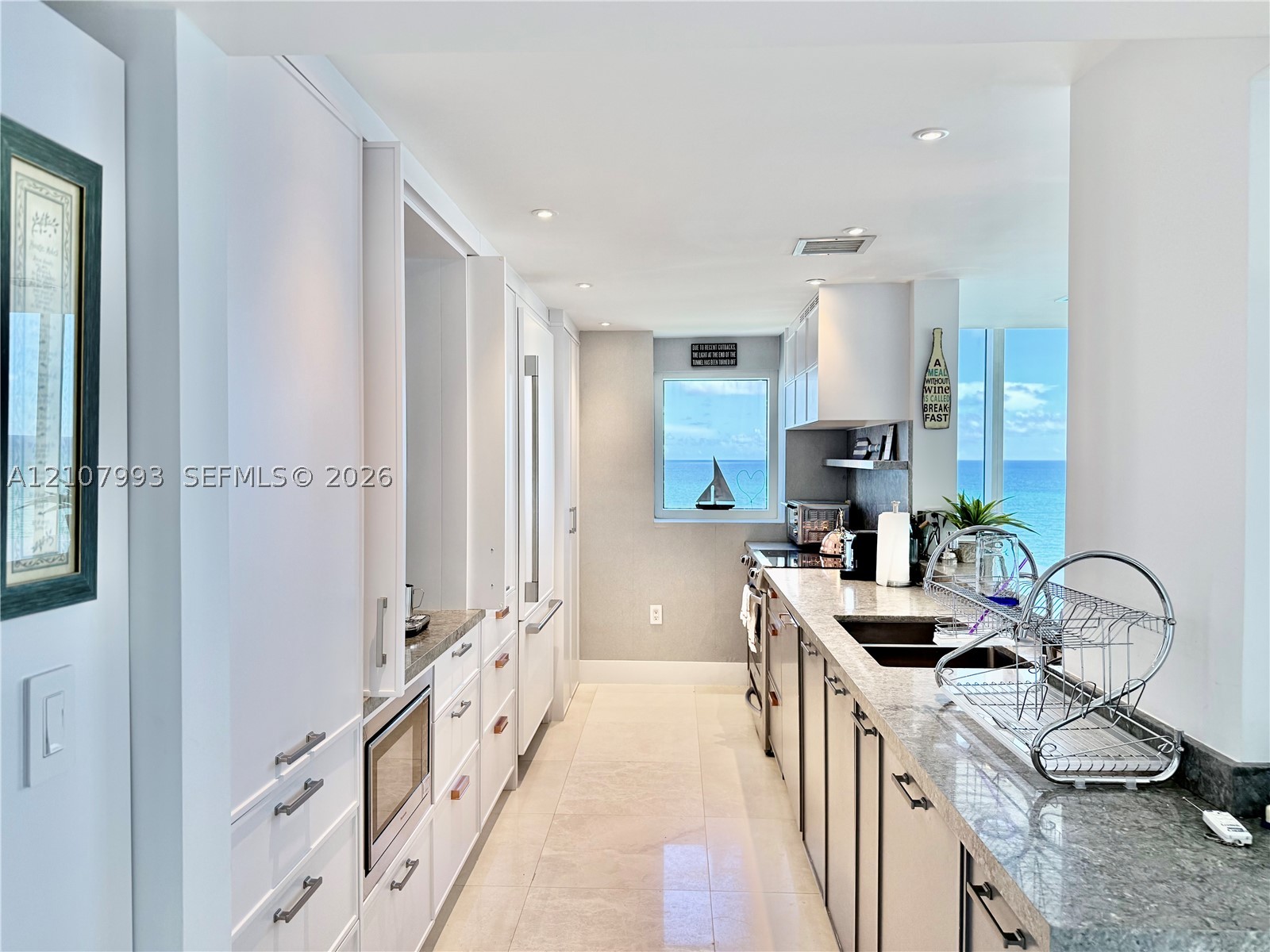 image Harbour House17