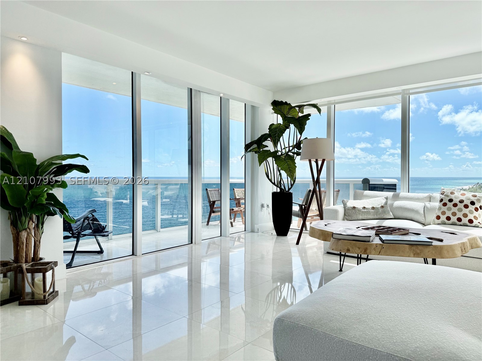 image Harbour House2