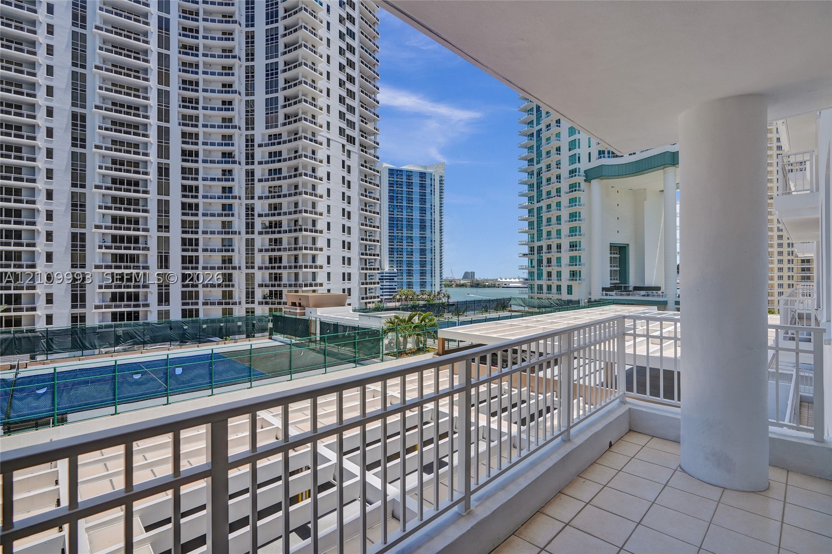 801 Brickell Key Blvd #808 Miami, FL 33131