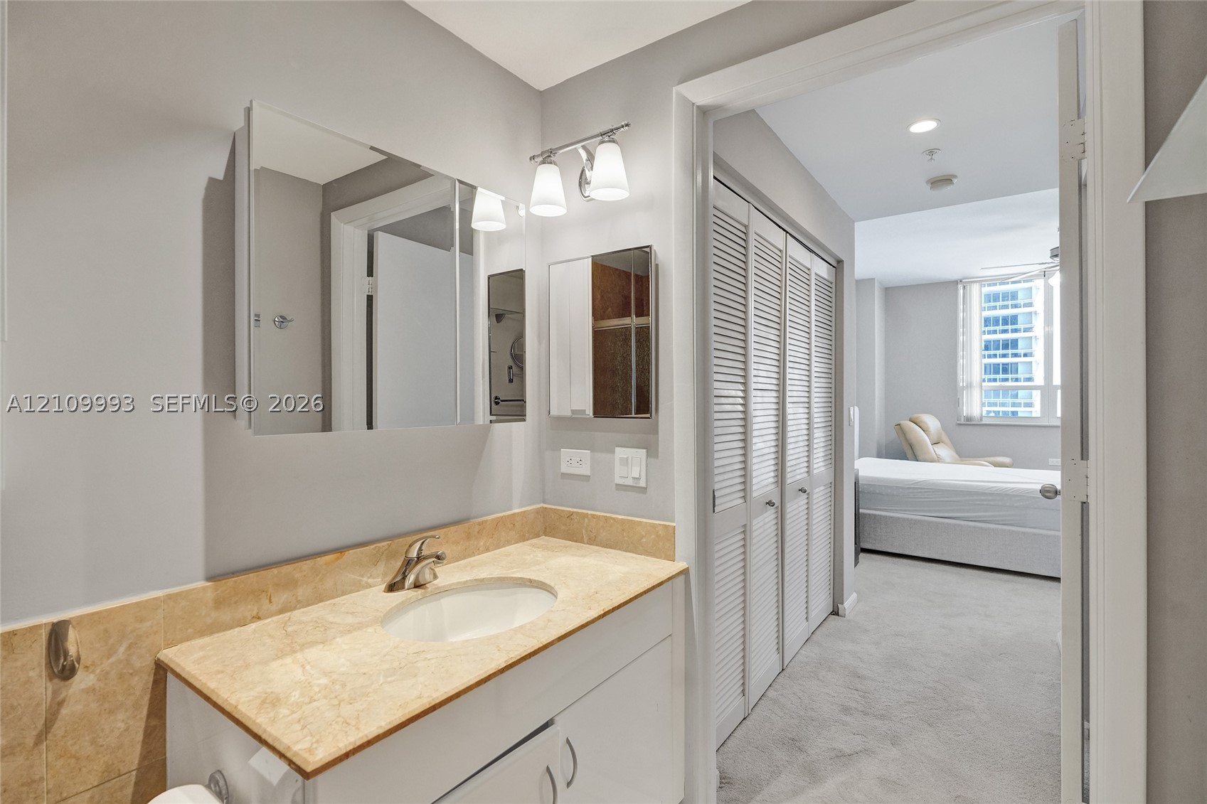 801 Brickell Key Blvd #808 Miami, FL 33131