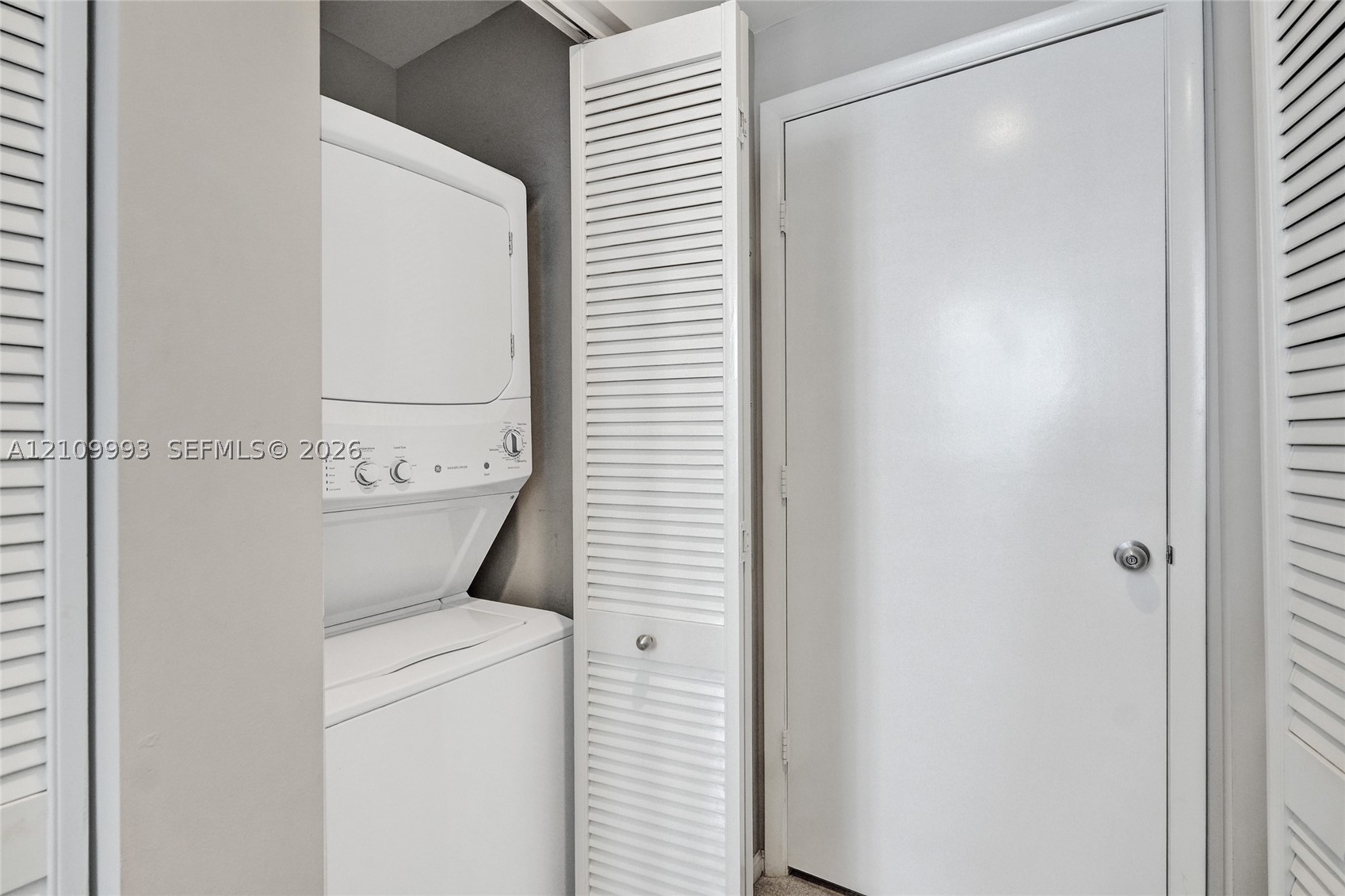 801 Brickell Key Blvd #808 Miami, FL 33131