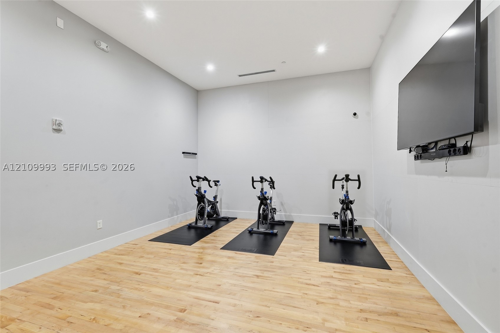 801 Brickell Key Blvd #808 Miami, FL 33131
