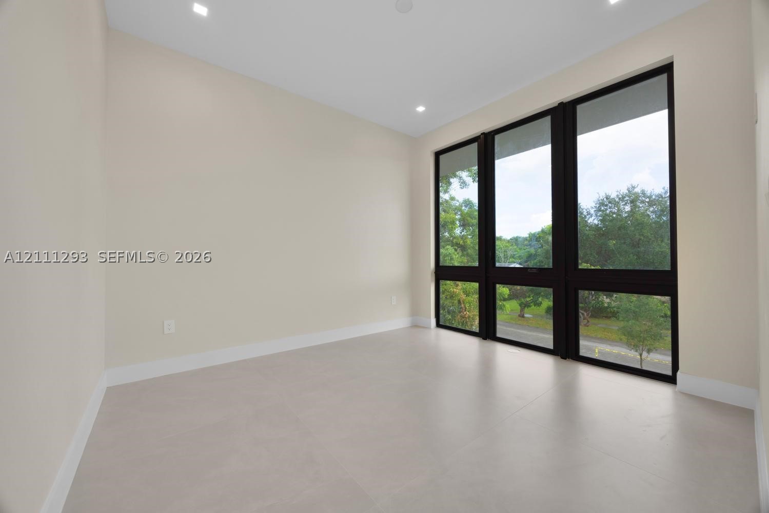 5765 SW 47th St Miami, FL 33155