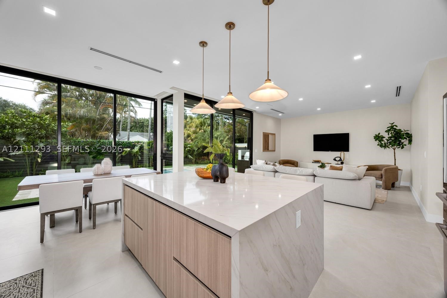 5765 SW 47th St Miami, FL 33155