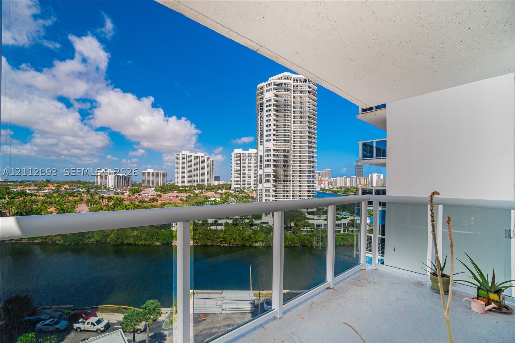 20515 E Country Clb Dr #1048