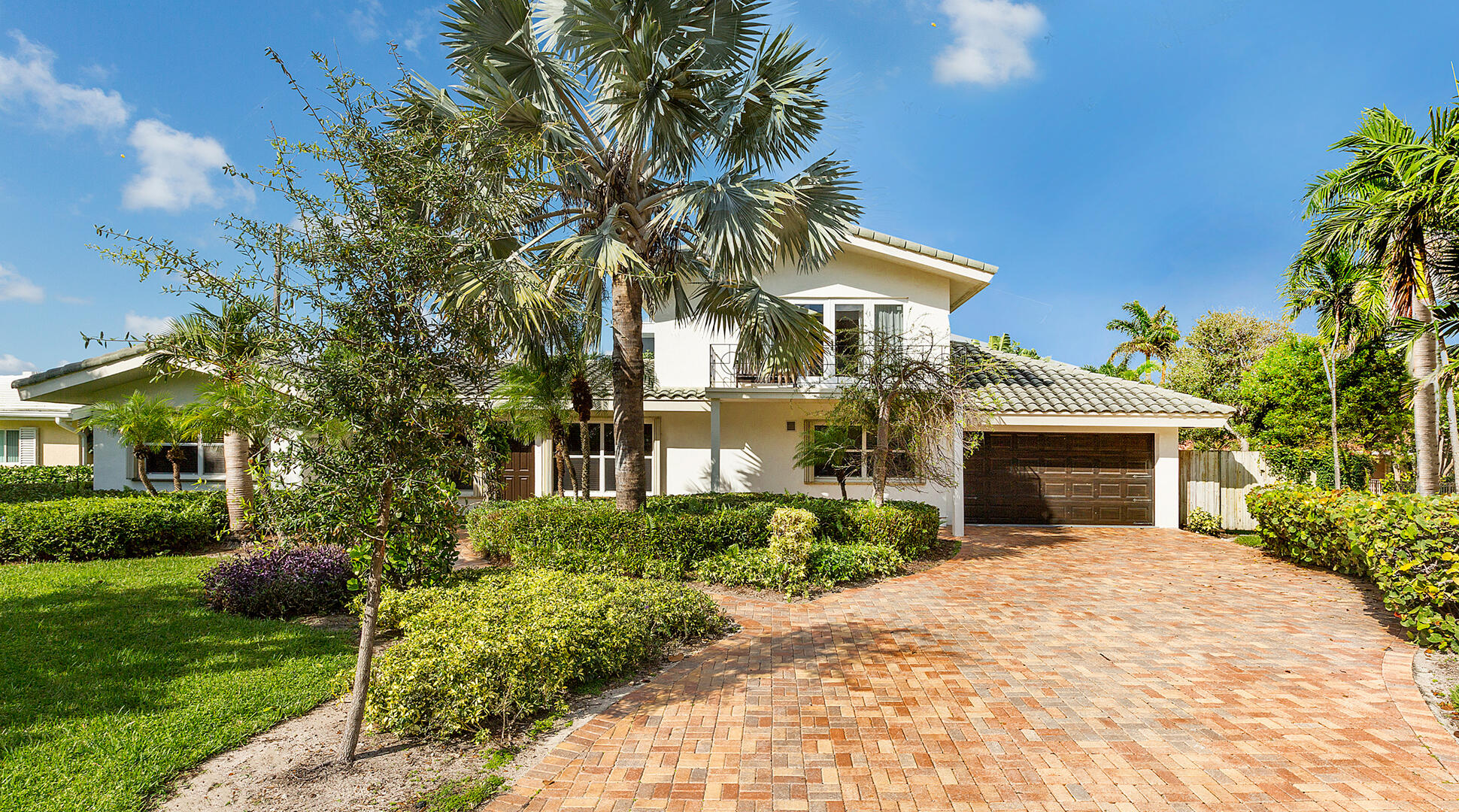 2003 Bay Pompano Beach, FL 33062