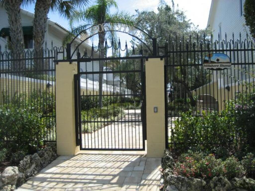 2003 Bay Pompano Beach, FL 33062