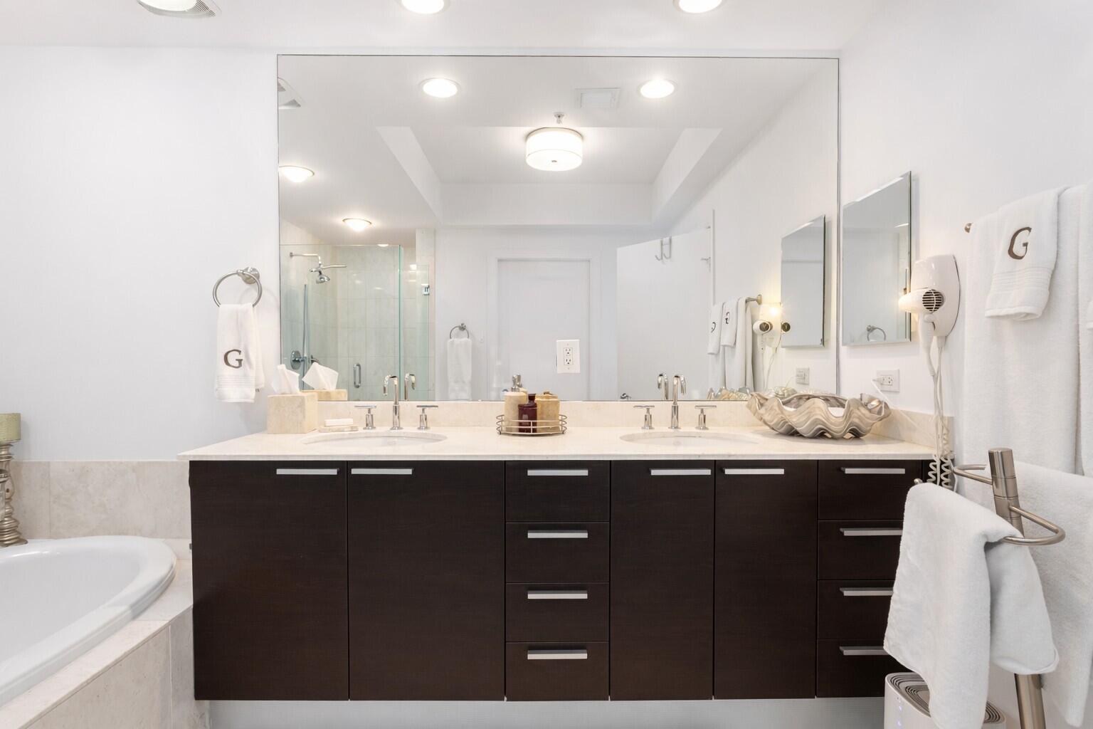 3535 S Ocean #402 Hollywood, FL 33019