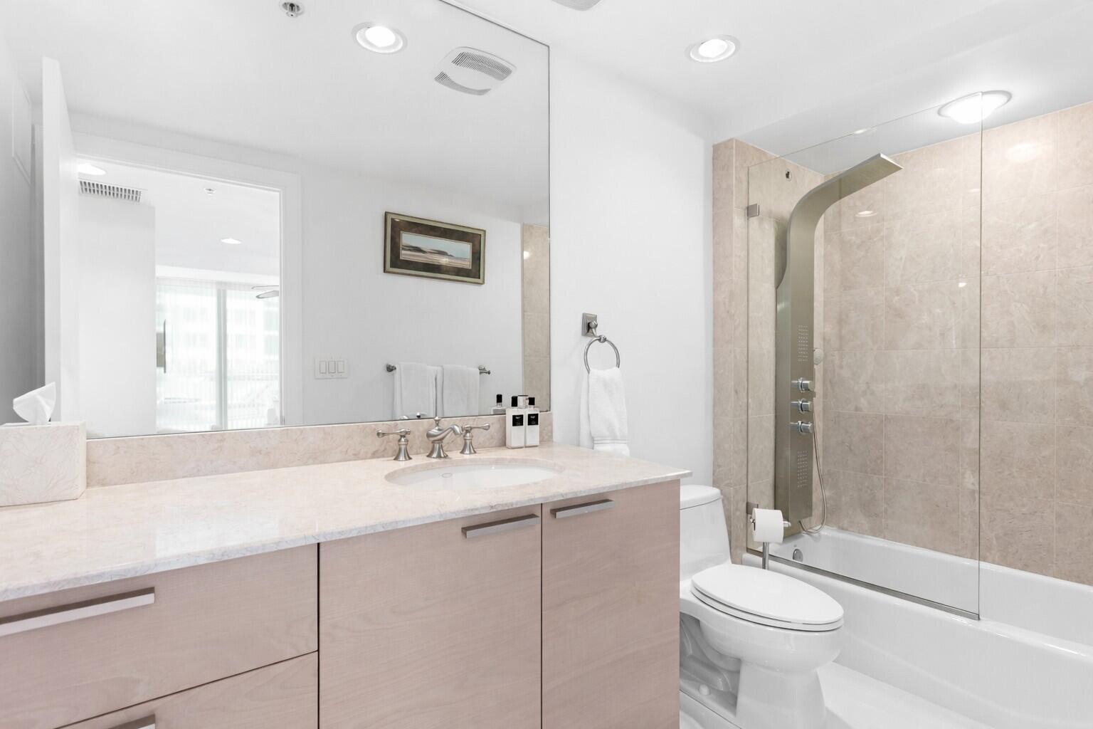 3535 S Ocean #402 Hollywood, FL 33019