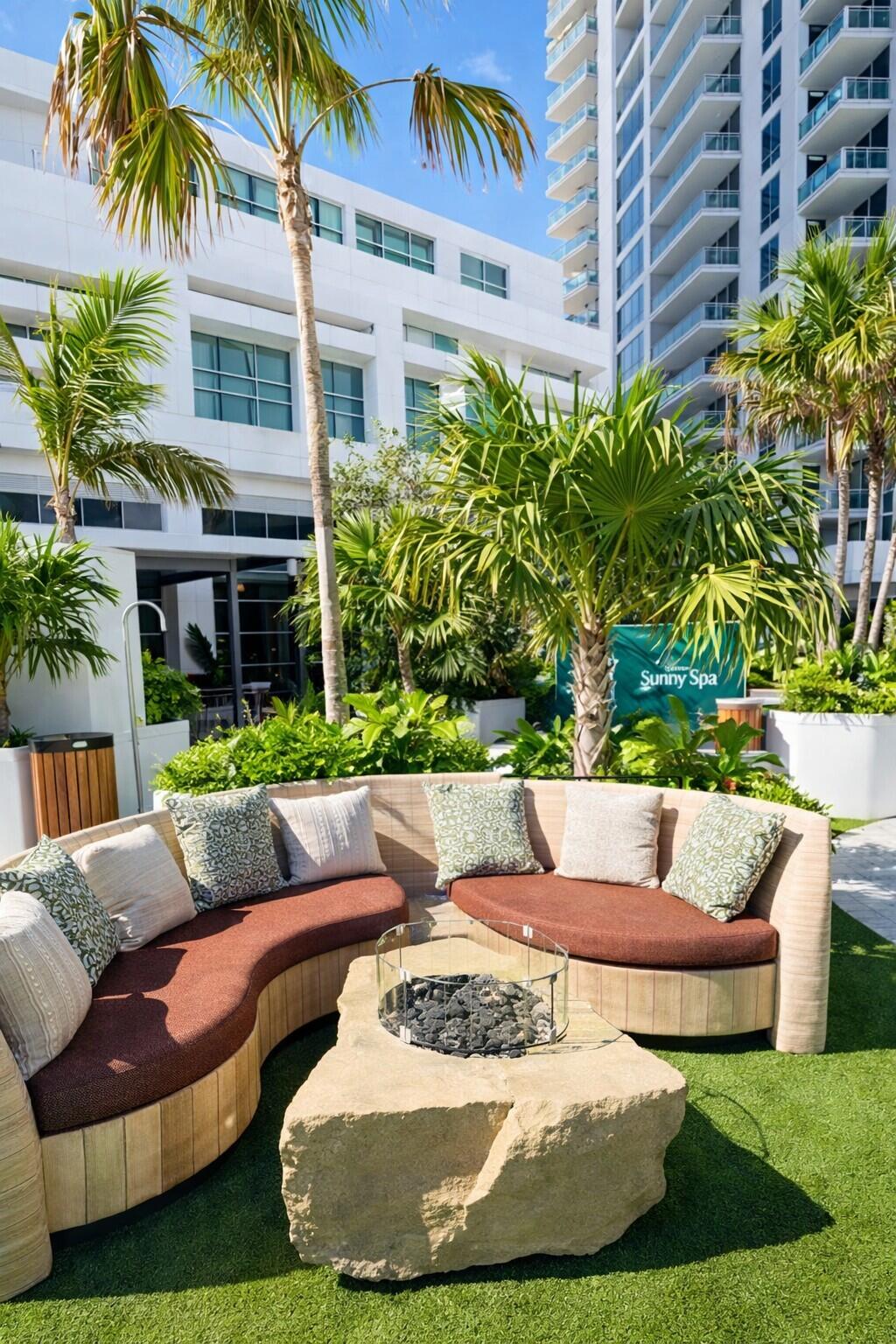 3535 S Ocean #402 Hollywood, FL 33019