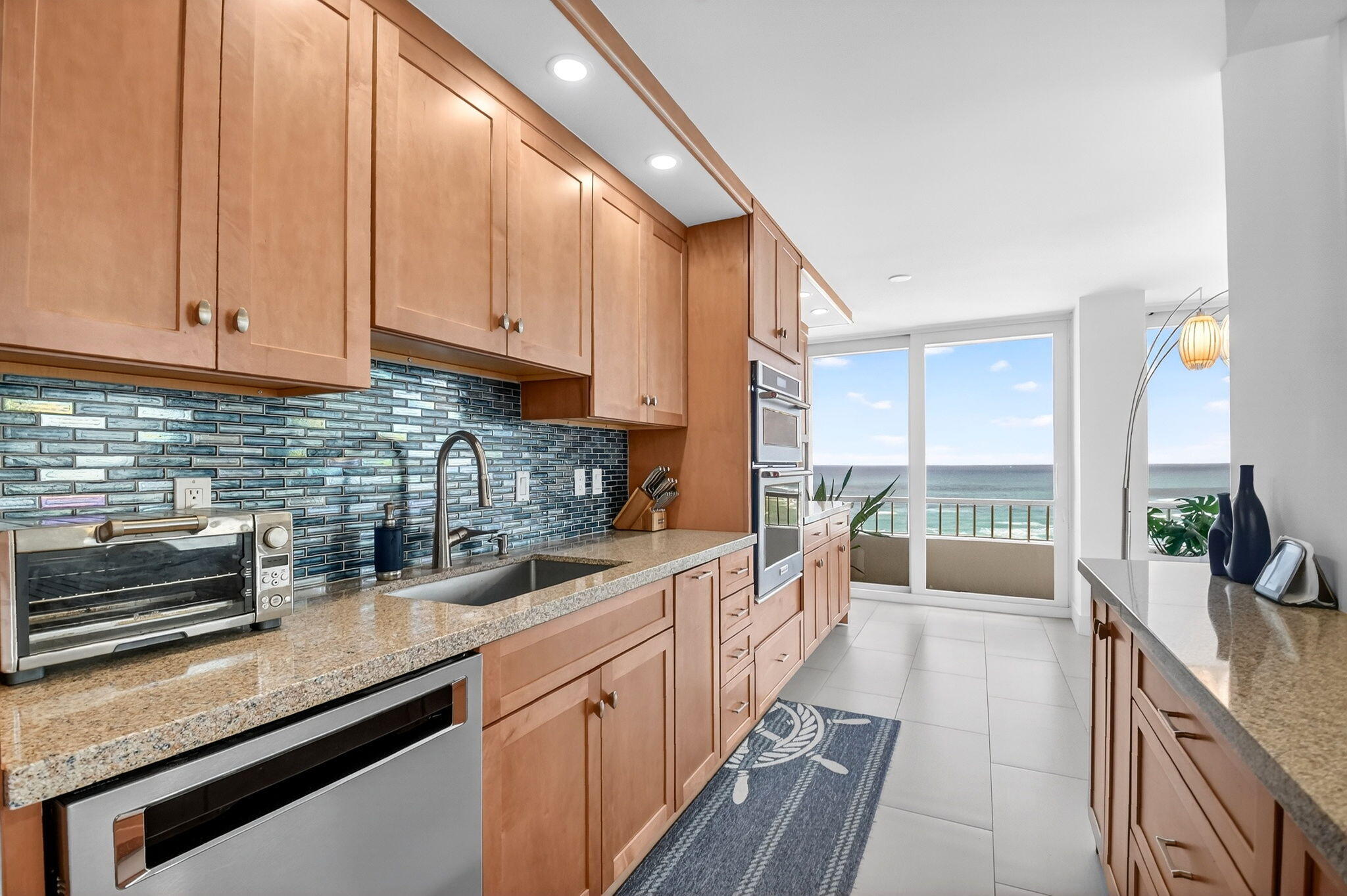 5540 N Ocean #9b Singer Island, FL 33404