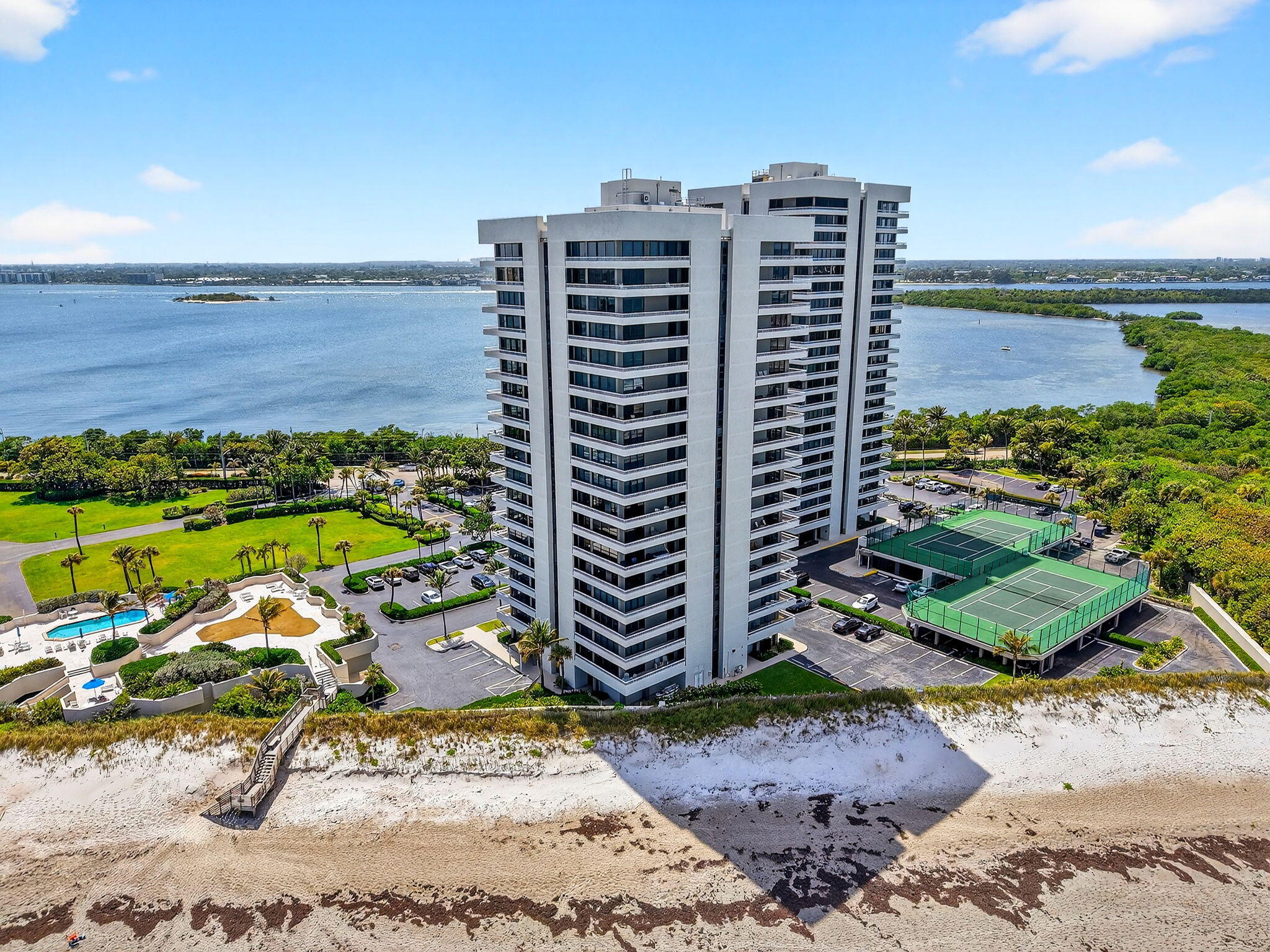 5540 N Ocean #9b Singer Island, FL 33404