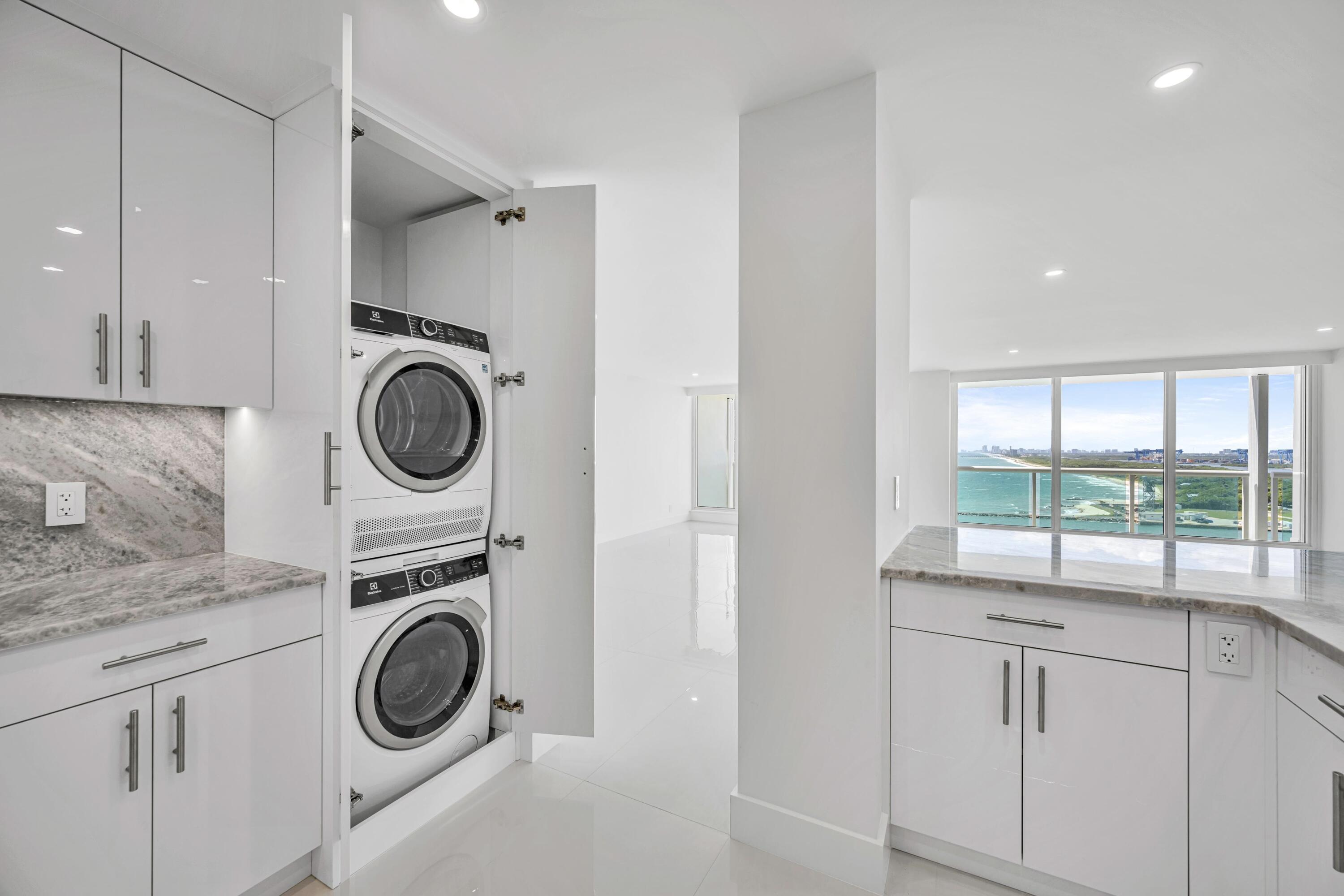 2100 S Ocean #1608 Fort Lauderdale, FL 33316