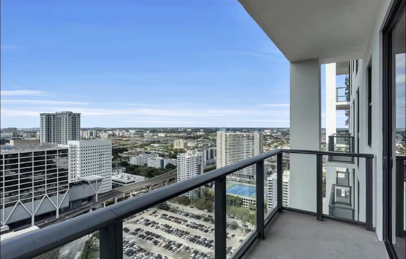 image The Crosby Miami Worldcenter21