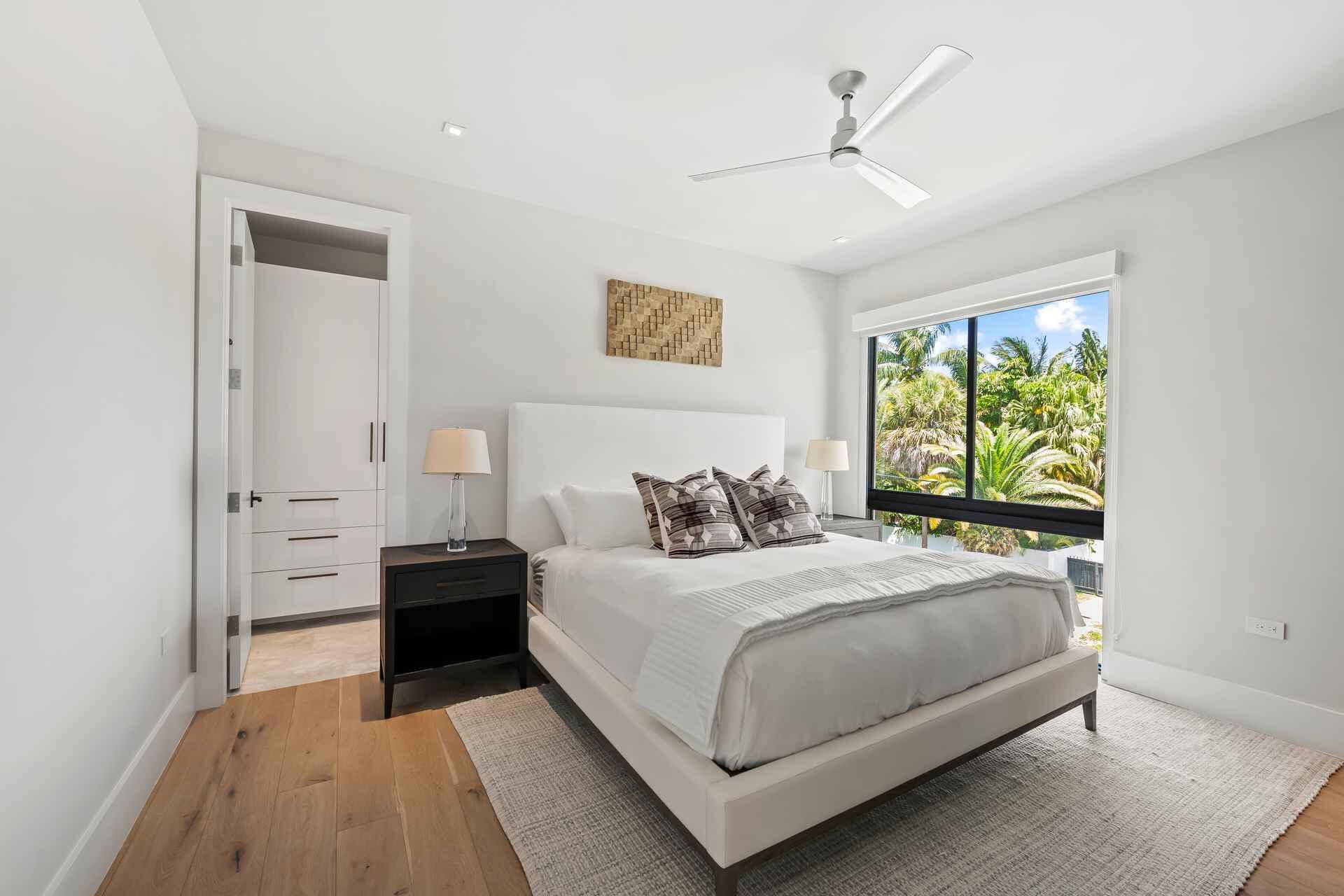 5288 Alton #3 Miami Beach, FL 33140