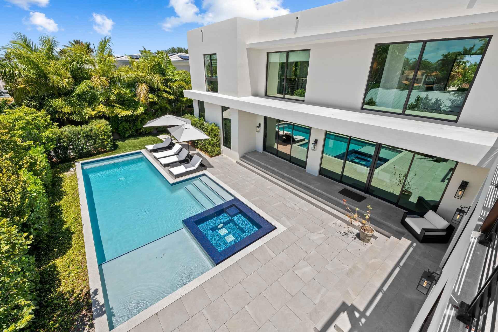 5288 Alton #3 Miami Beach, FL 33140