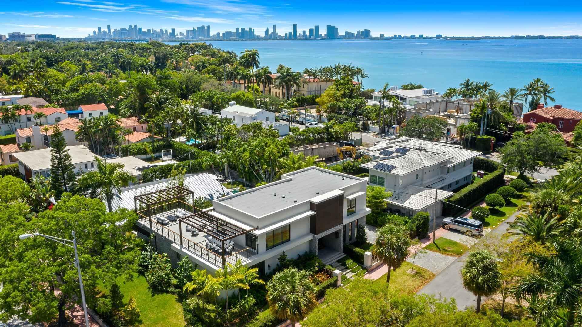 5288 Alton #3 Miami Beach, FL 33140