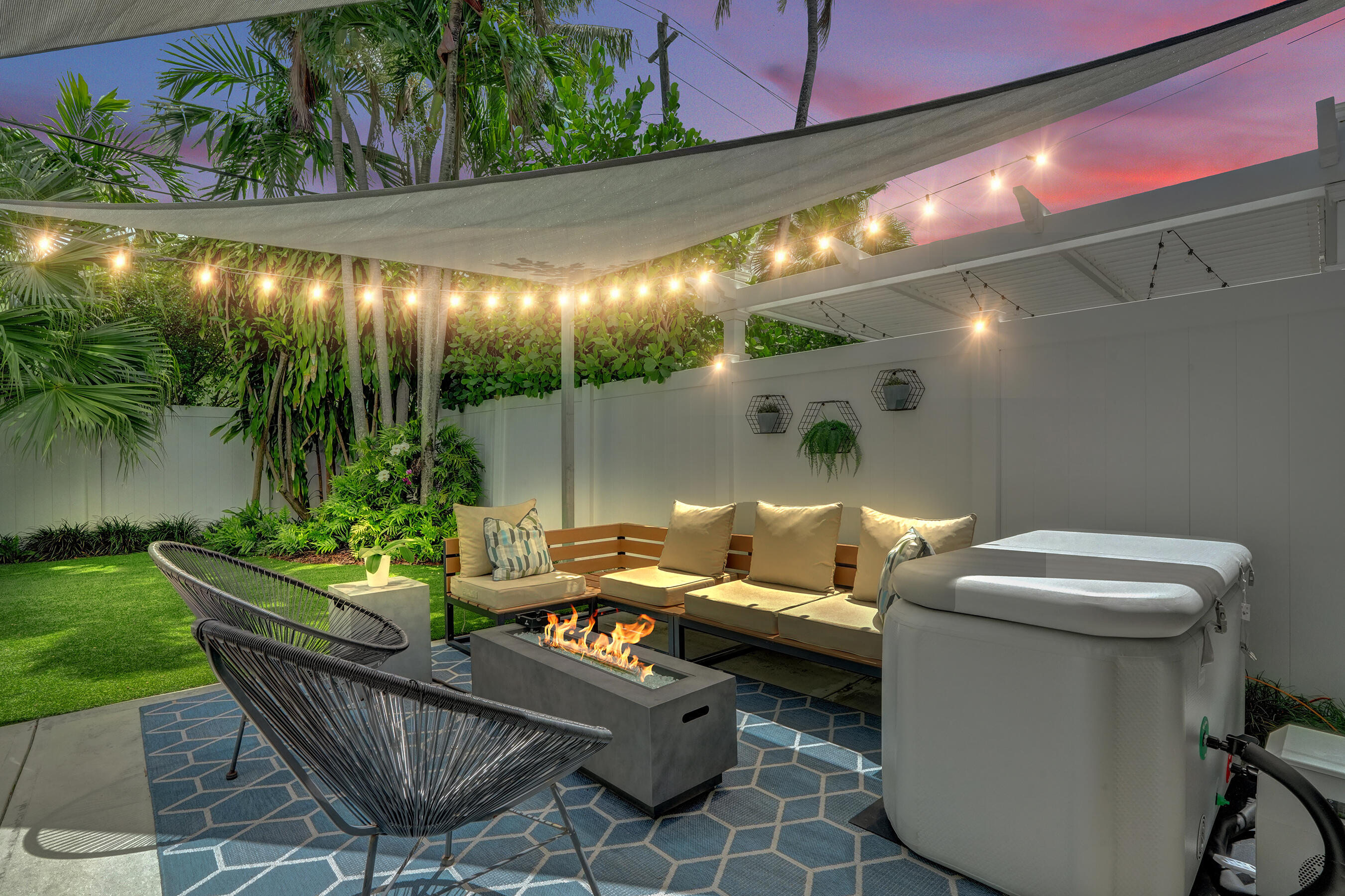 1618 NE 5th Fort Lauderdale, FL 33301