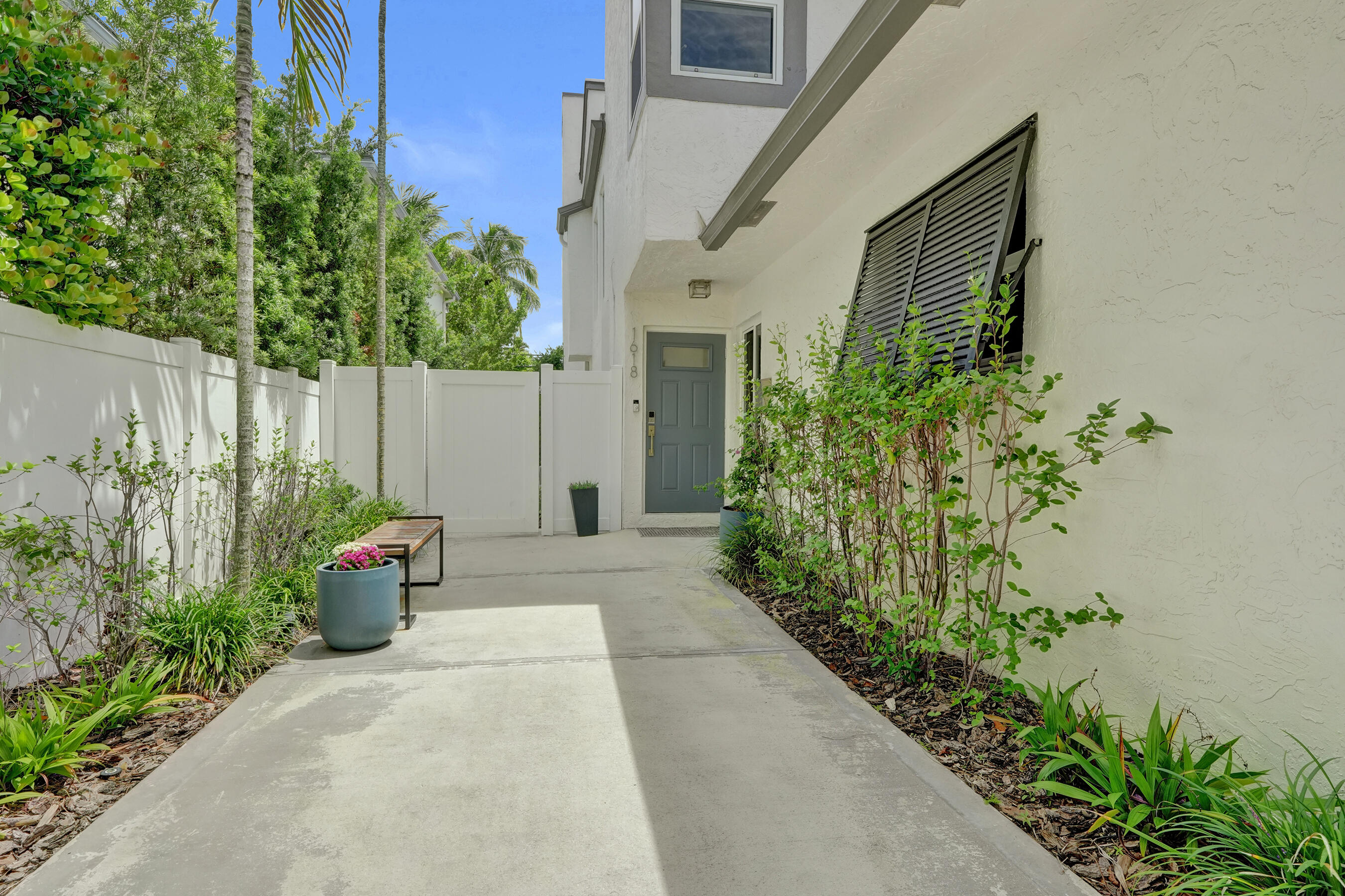 1618 NE 5th Fort Lauderdale, FL 33301