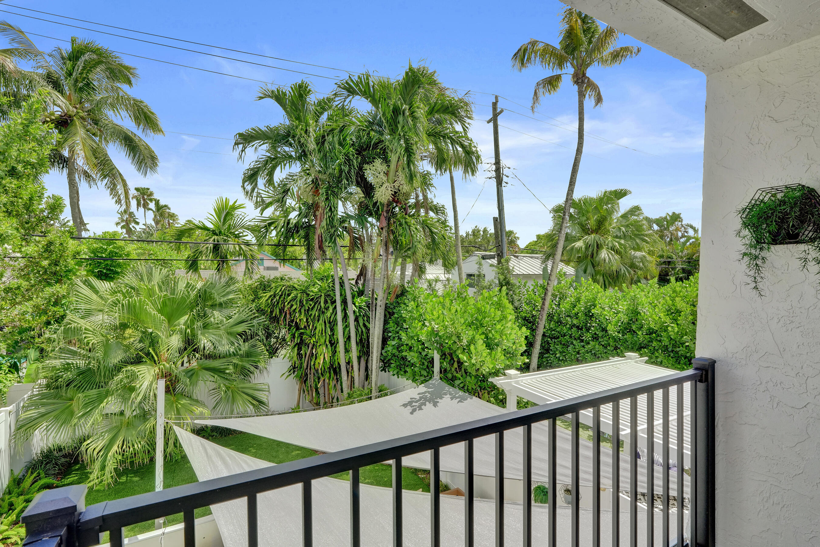 1618 NE 5th Fort Lauderdale, FL 33301