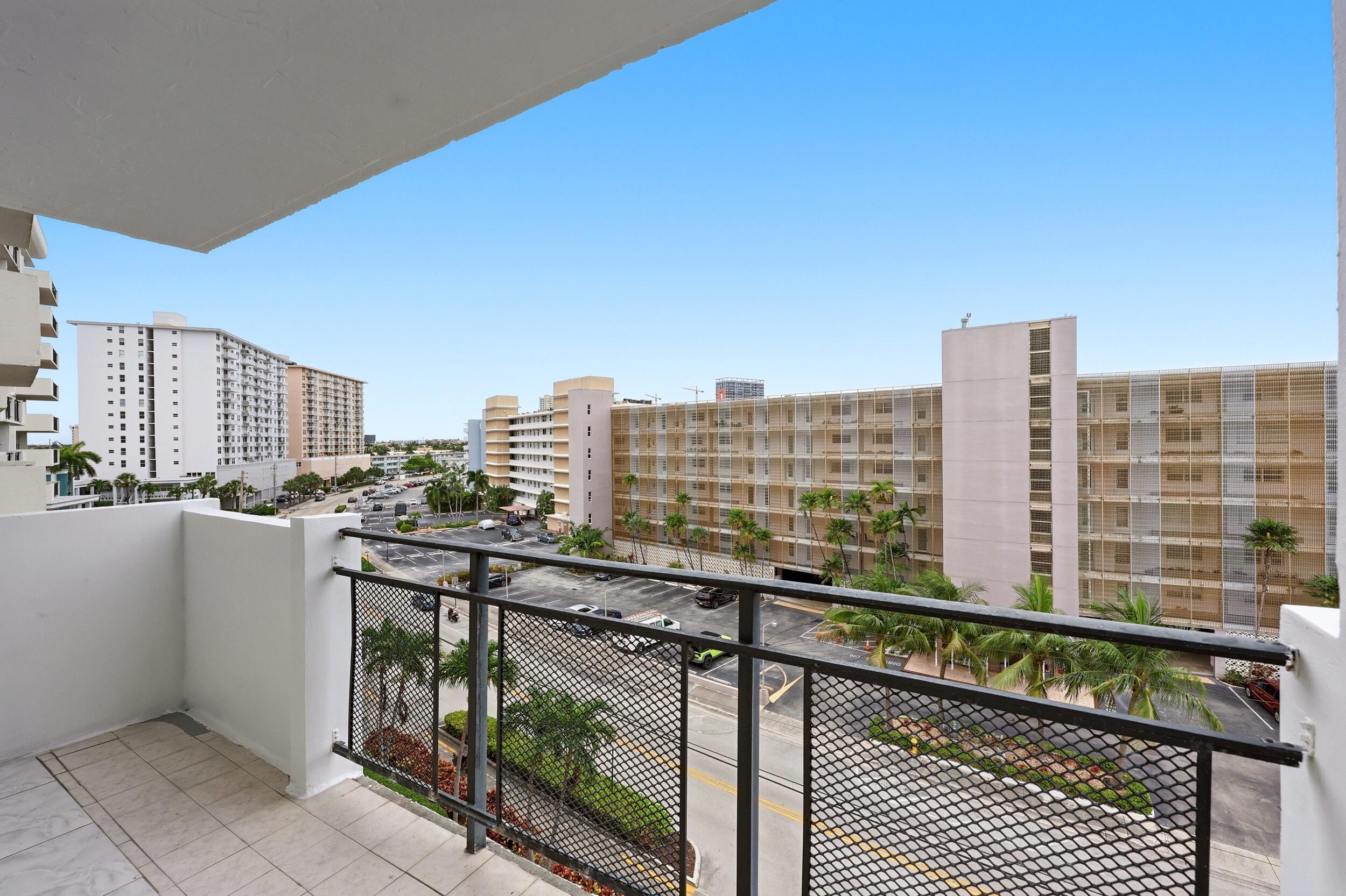 401 Golden Isles #602 Hallandale Beach, FL 33009