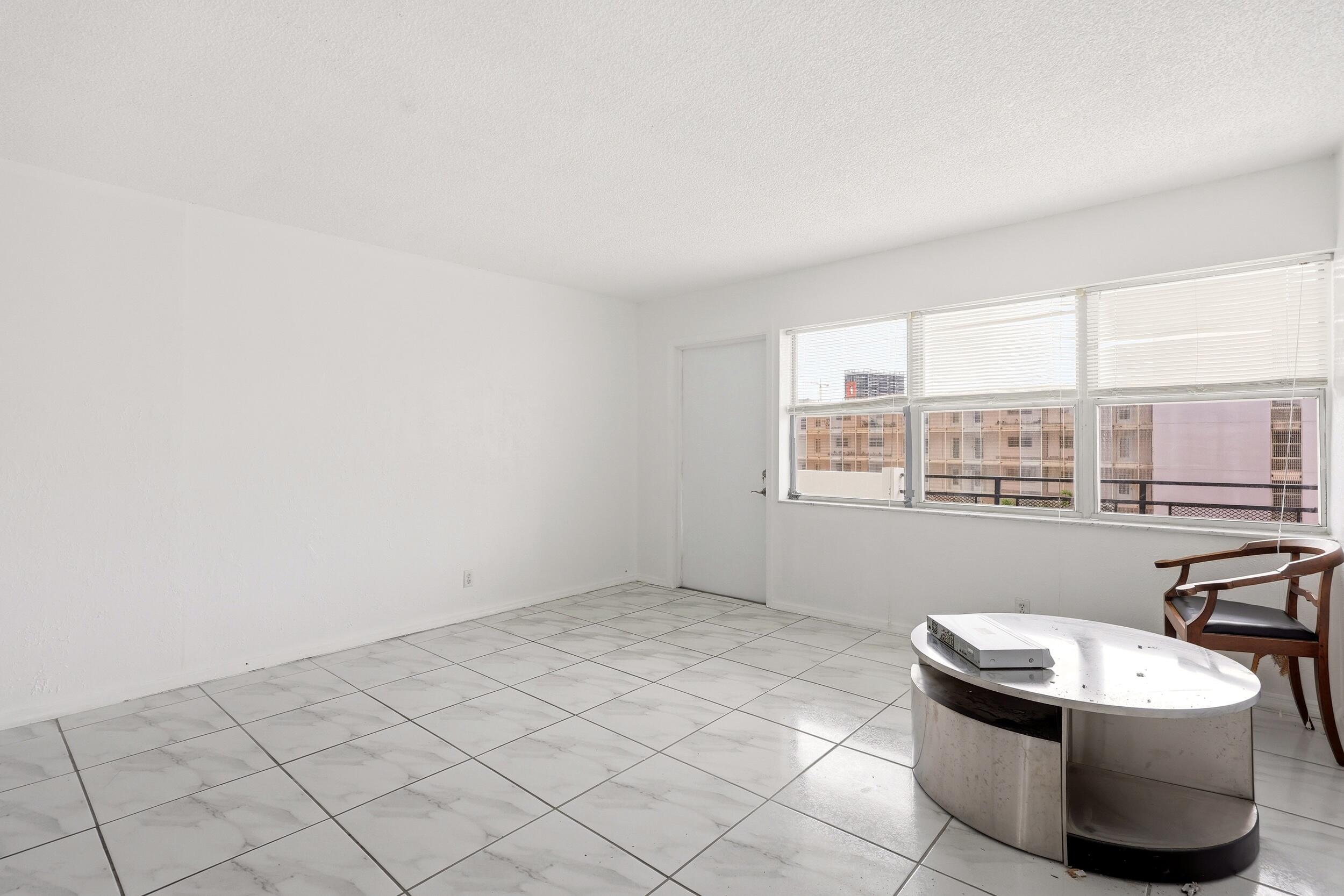 401 Golden Isles #602 Hallandale Beach, FL 33009