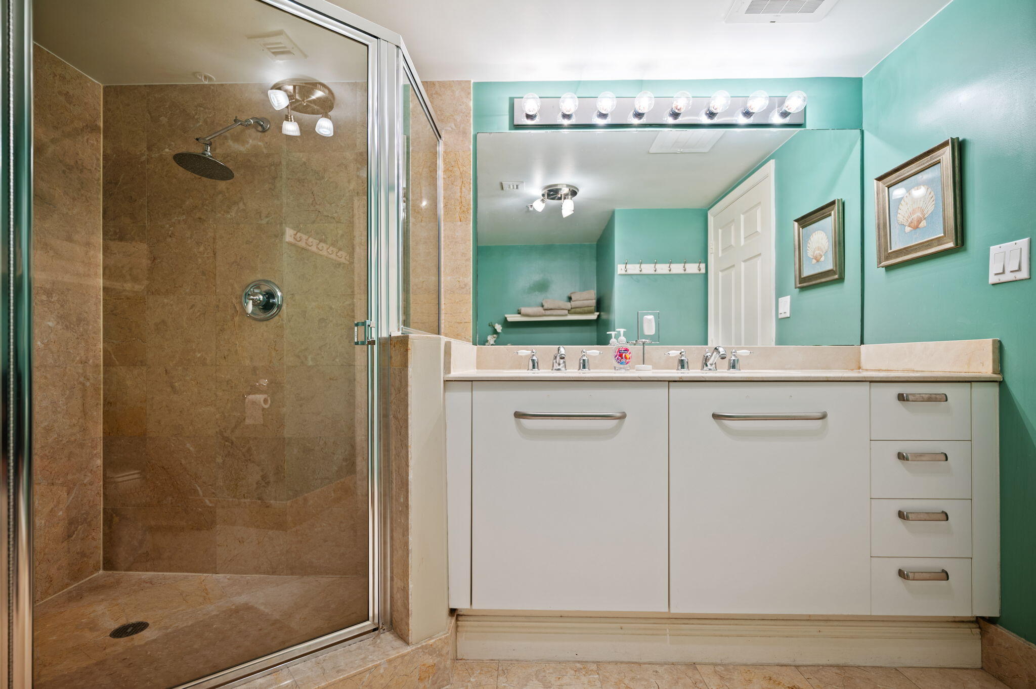 2011 N Ocean #1606 Fort Lauderdale, FL 33305